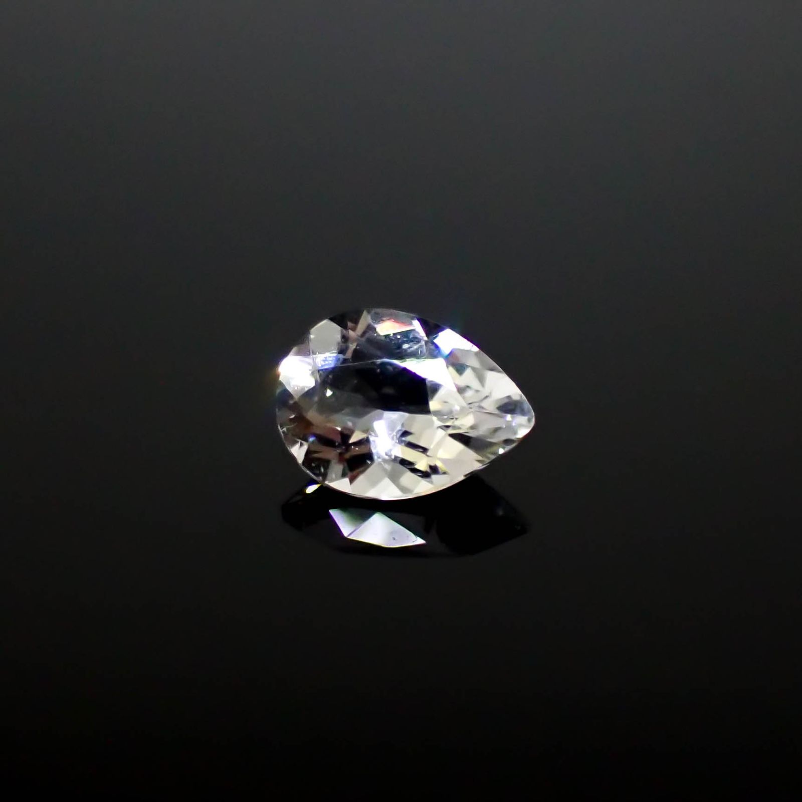 ポルサイト(宝石名ポルサイト)アフガニスタン産 0.62ct 識別済[240929108]6.9x5mm前後