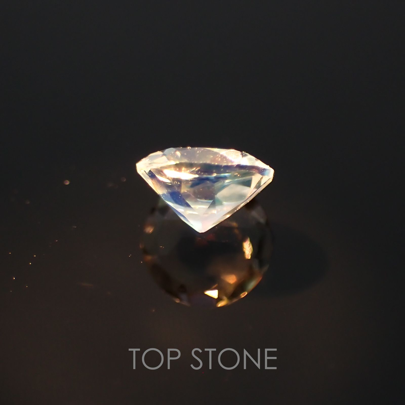 レインボームーンストーン(アンデシンラブラドライト) マダガスカル産 ルース 0.29ct[210310262]4.5×4.5mm前後