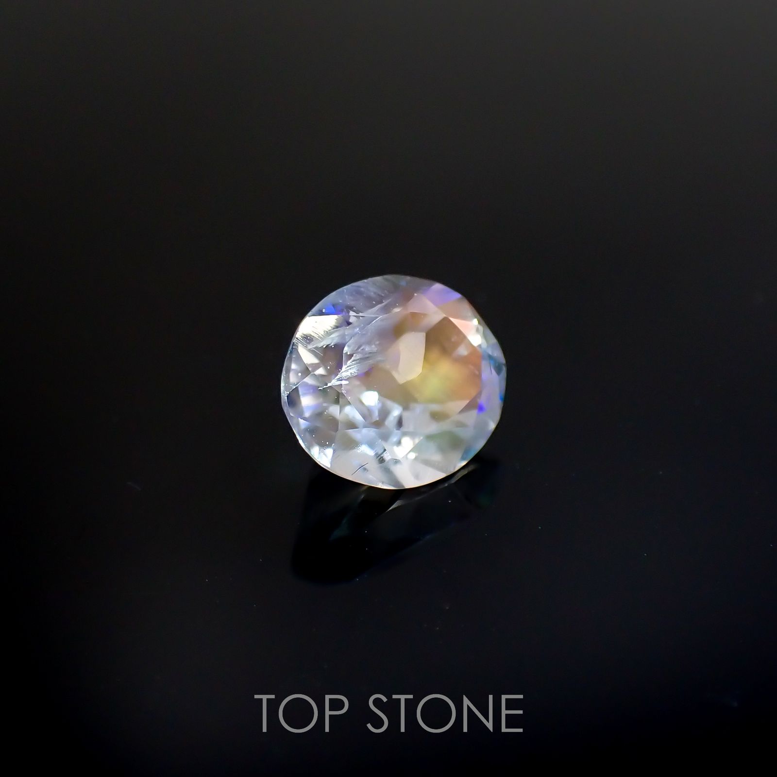 レインボームーンストーン(宝石名ラブラドライト)タンザニア産 1.00ct 識別済[220616643]7.2x6.1mm前後