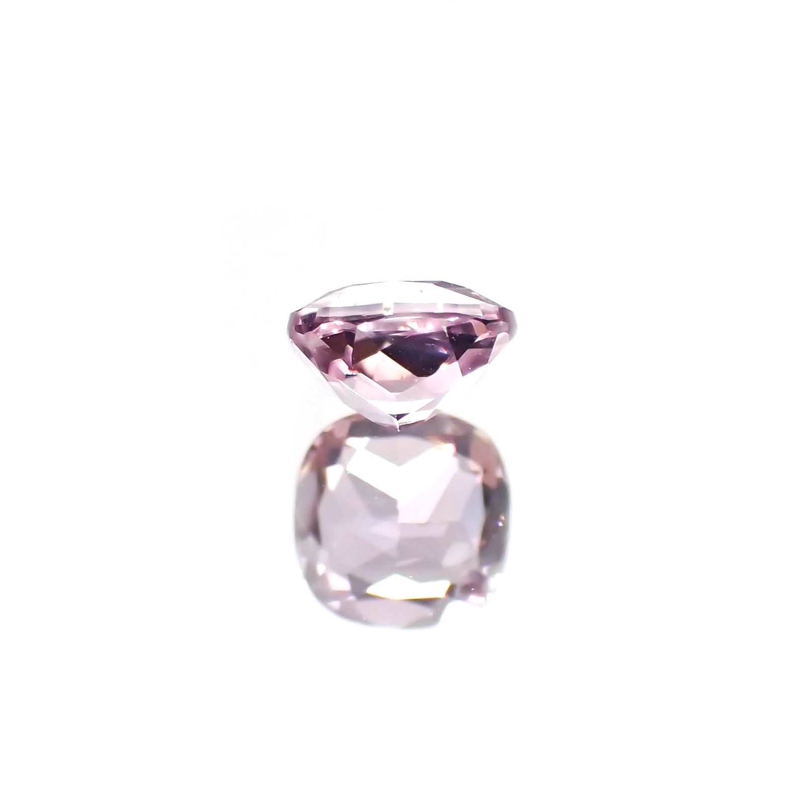 カラーシフト ピンクダイアスポア(宝石名ダイアスポア) アフガニスタン産 0.52ct 識別済[210912424]4.8×4.8mm前後