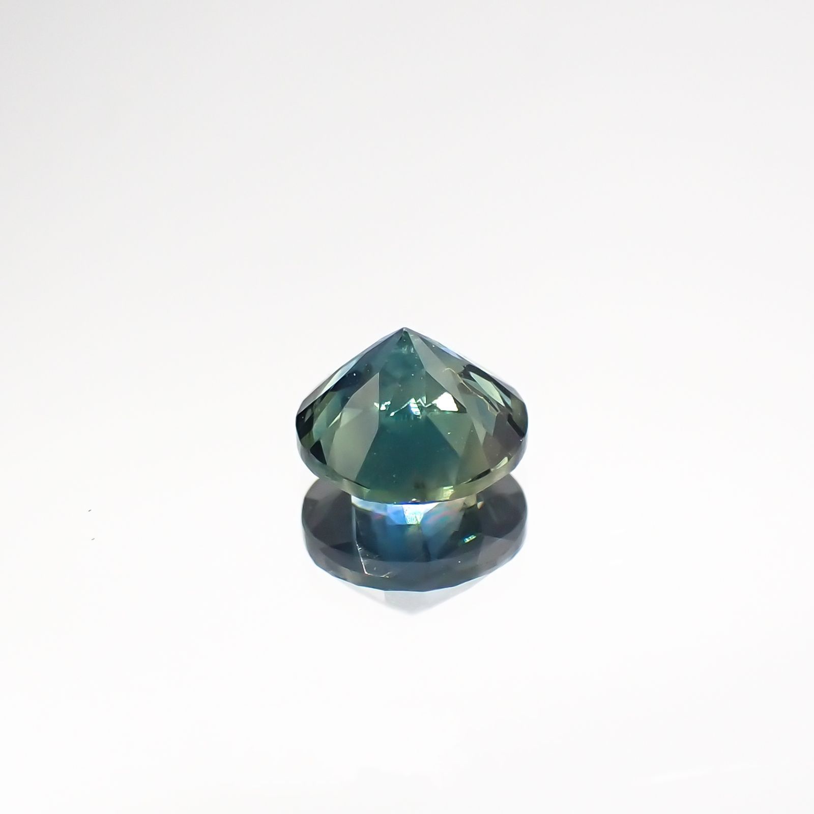 モンタナサファイア アメリカ合衆国産 ルース 0.64ct[210712109]5×5mm前後