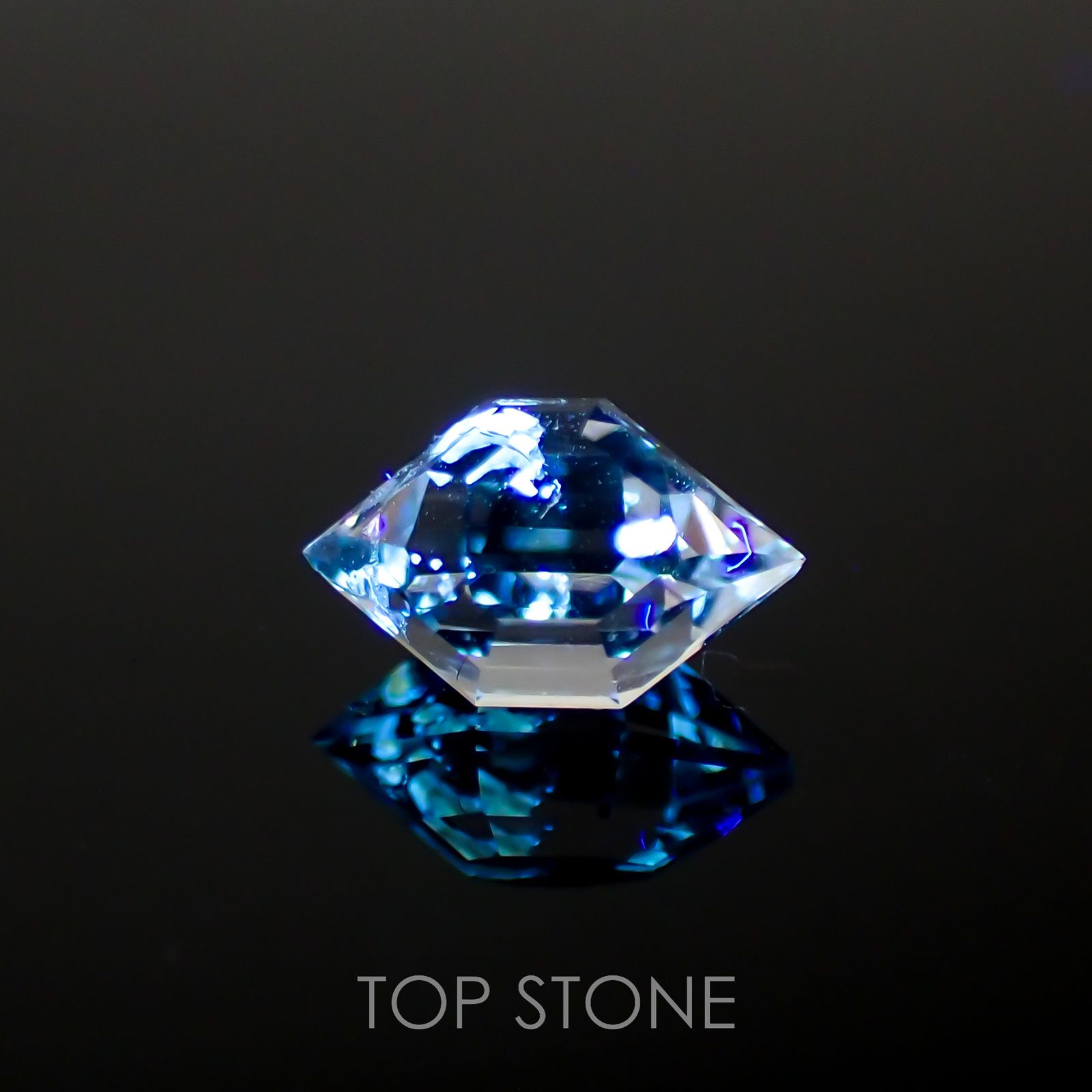 ◇カスタムカット◇オイルインクォーツ パキスタン産 0.62ct[221018543]7.1x4.6mm前後