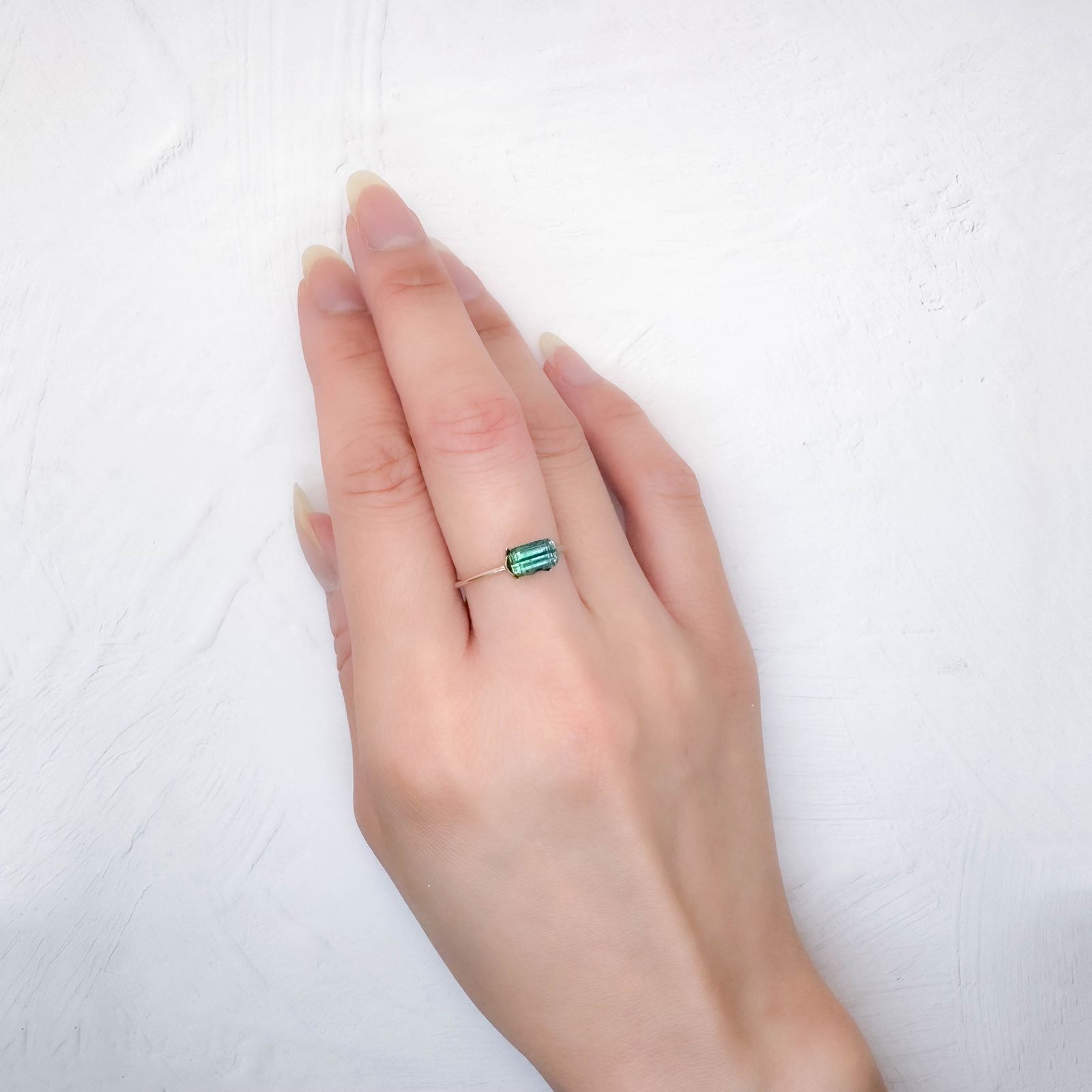 バイカラートルマリン アフガニスタン産 1.18ct [250730930]7x4.3mm前後