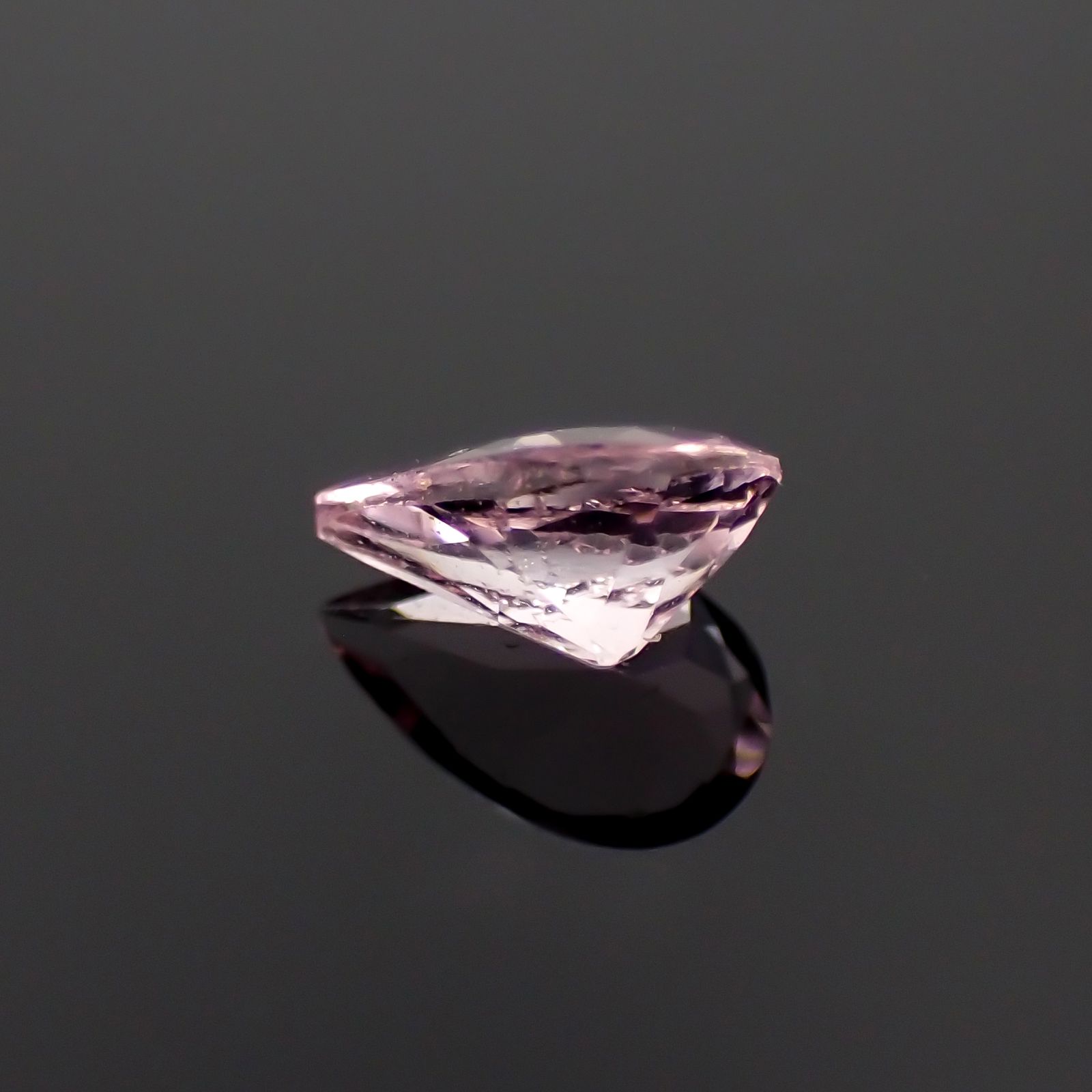 モルガナイト モザンビーク産 0.17ct[230923355]4.8x2.9mm前後
