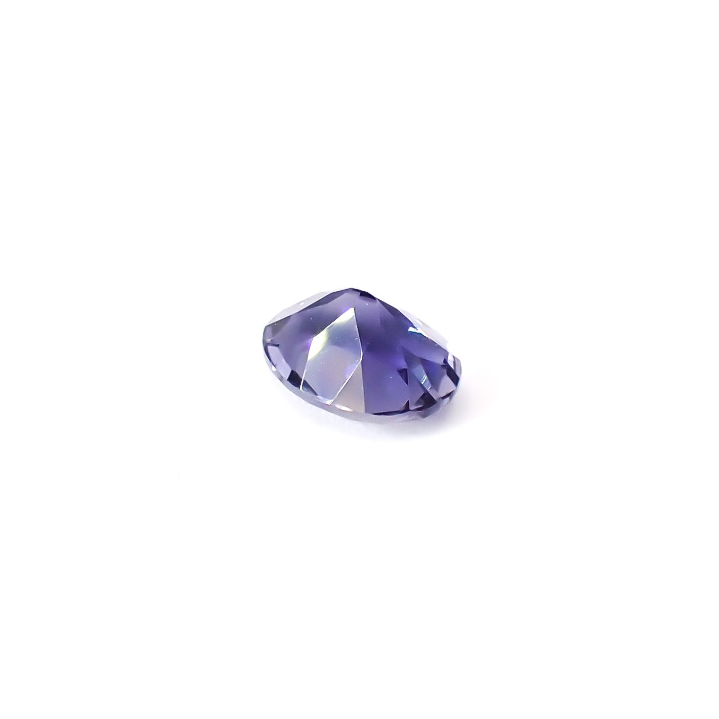 アイオライト タンザニア産 1.61ct / 9.1x7.1mm前後 [260231743]