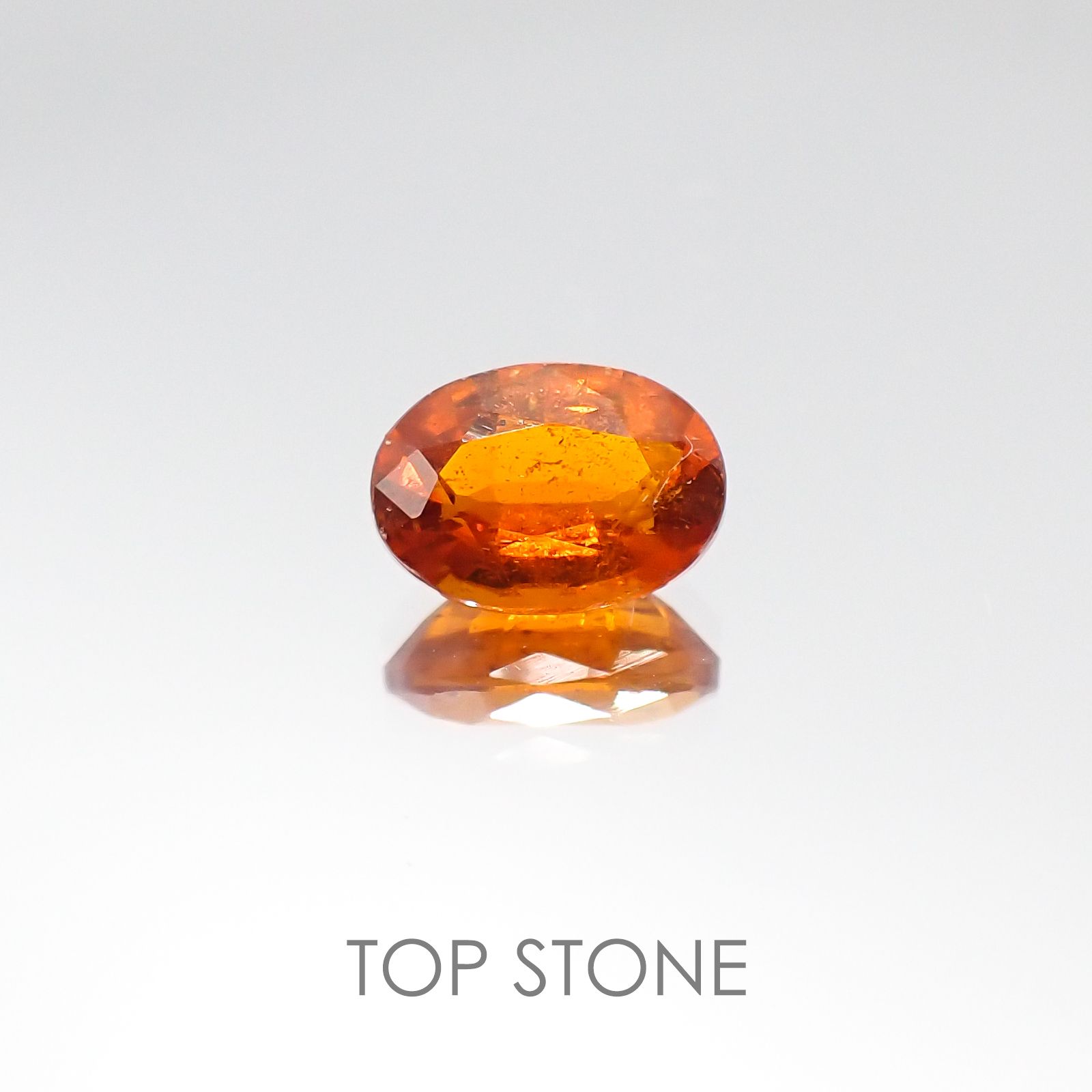 オレンジカイヤナイト タンザニア産 ルース 1ct[20105993]7.2×5.2mm前後