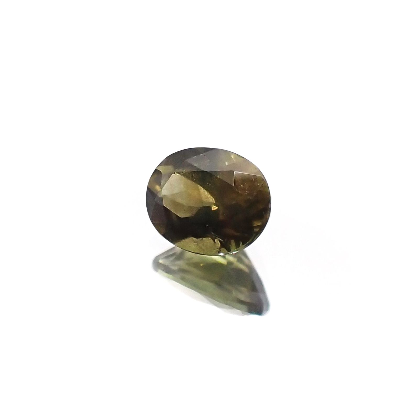 ゴールドシーンサファイア(宝石名シーン・サファイア)ケニア産 識別済 0.38ct / 4.7x3.7mm前後 [220717172]