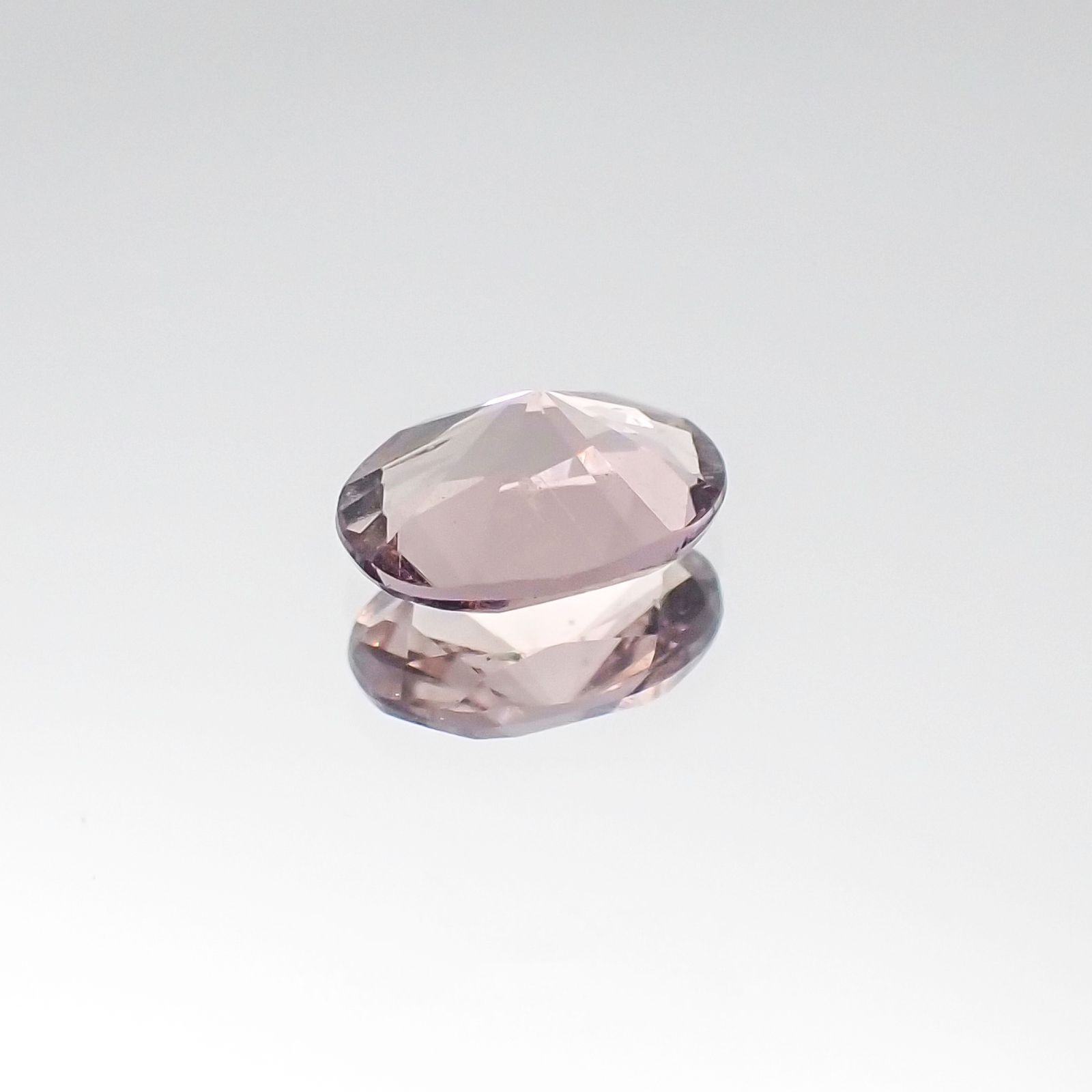 マリアライト(宝石名パープル・スキャポライト)タンザニア産 0.45ct 識別済[231023975]6.5x4.5mm前後