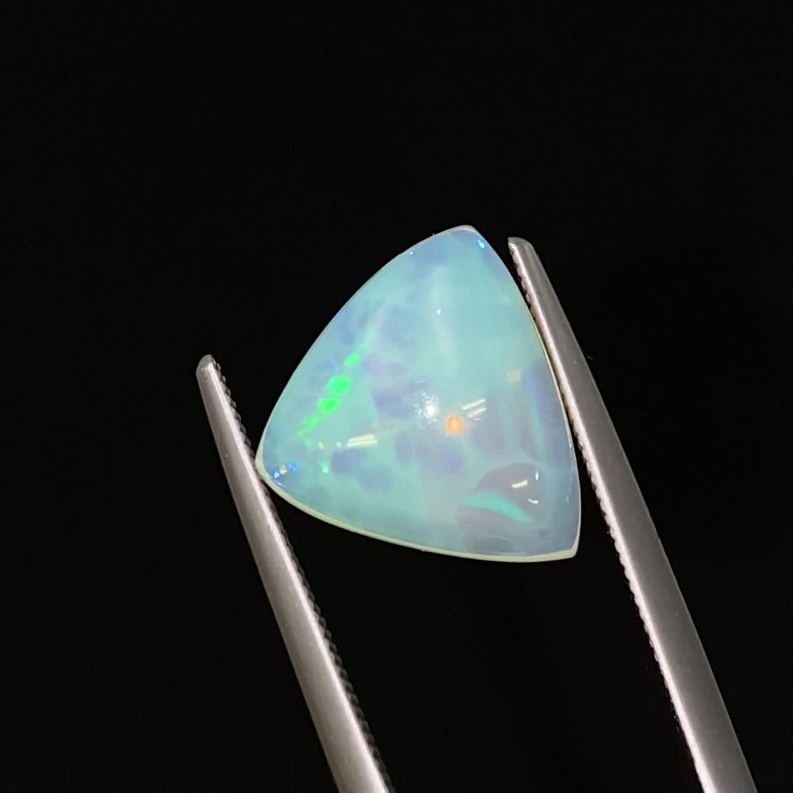 ハニカムオパール エチオピア産 2.85ct / 11.6x11.6mm前後 [240427145