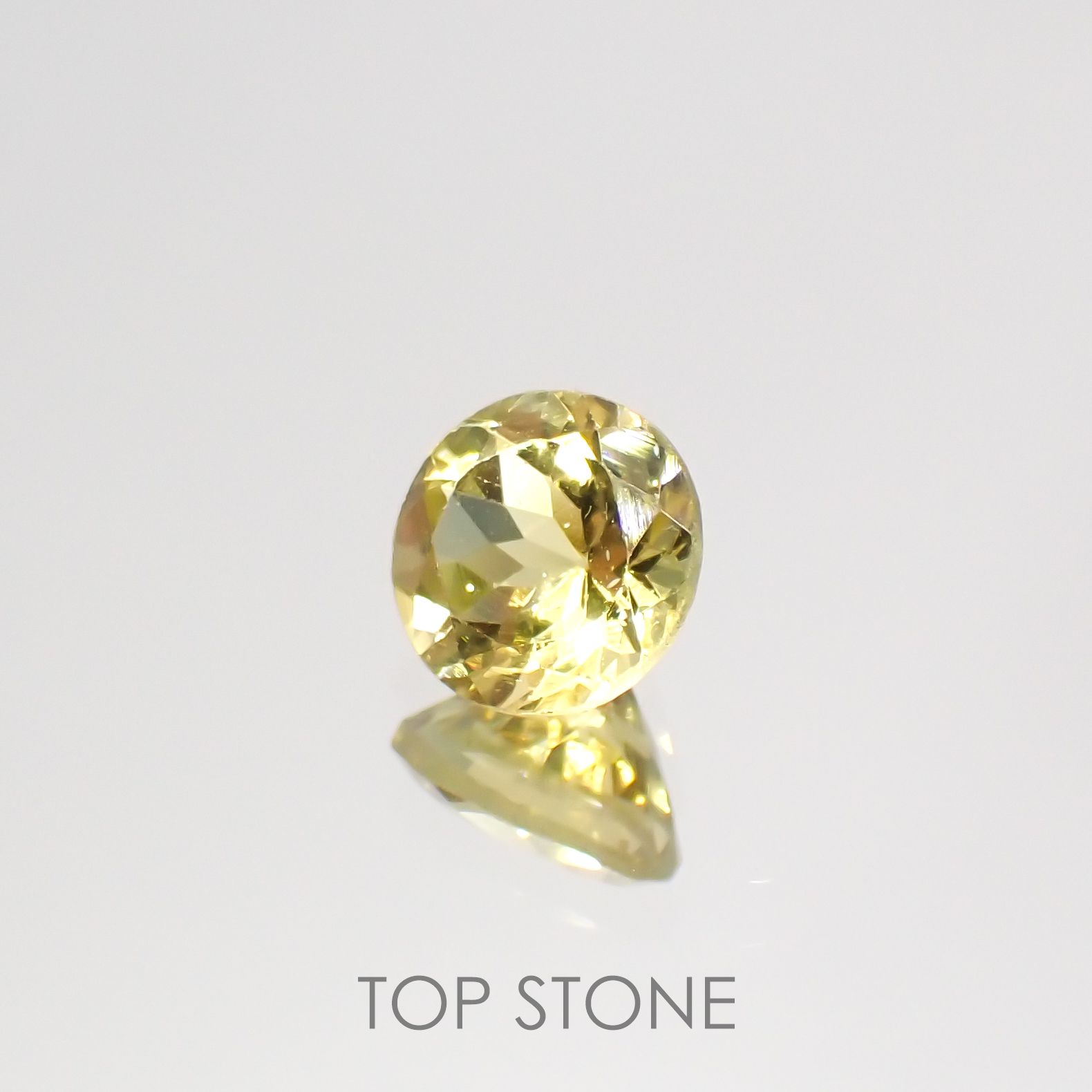 レモンイエローアパタイト(宝石名アパタイト)メキシコ産 1.40ct 識別済[220115470]7x7mm前後