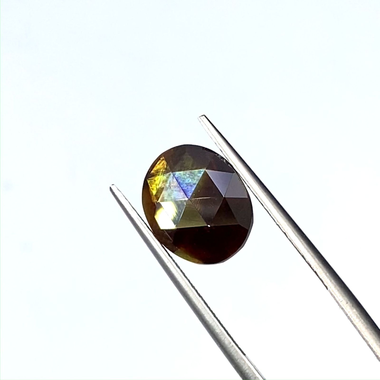 レインボーガーネット 日本・奈良県天川村産 6.14ct[220515986]11.6x9