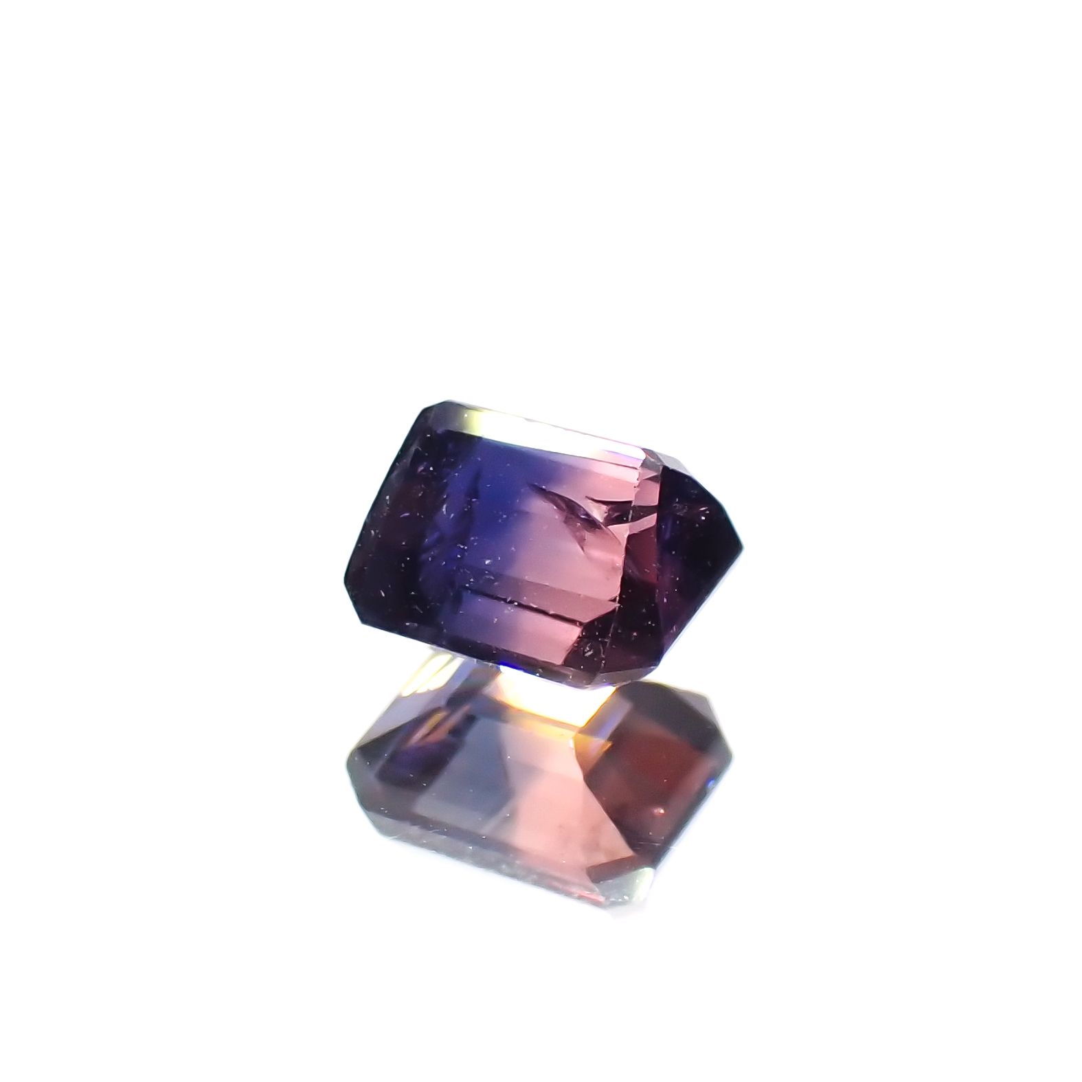 ウィンザーサファイア 非加熱 タンザニア・ウィンザー産 1.00ct[230722839]5.1x4.6mm前後