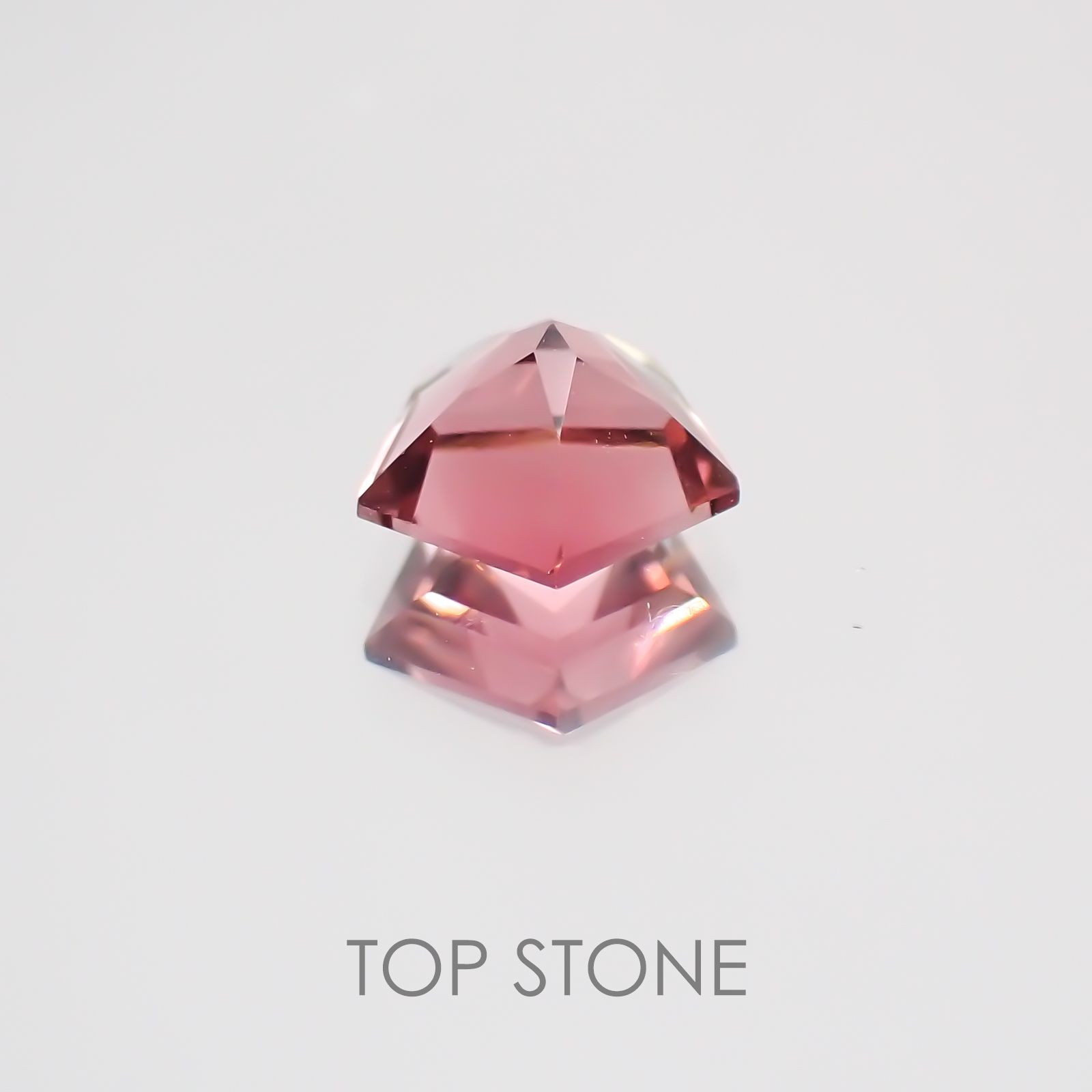 ◇ペンタゴンカット◇ピンクトルマリンSA(宝石名ピンク・トルマリン) ブラジル/アフリカ産 0.47ct 識別済[21019551]5.2×5.2mm前後