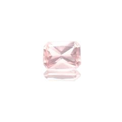 ディープローズクォーツ(宝石名ローズ・クォーツ)モザンビーク産 0.84ct 識別済[230622421]6.9x5mm前後