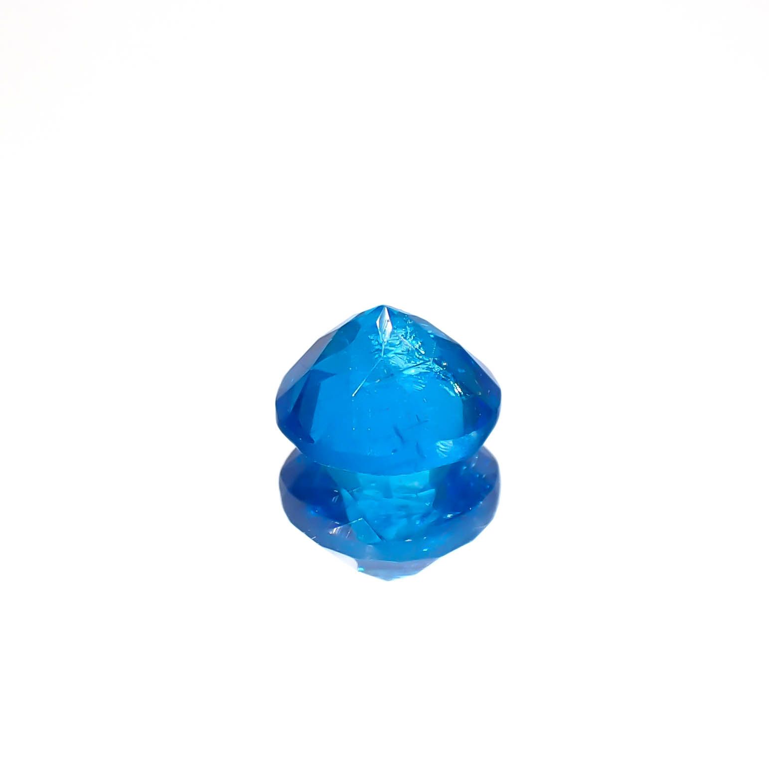 ネオンブルーアパタイト マダガスカル産 0.85ct[240628095]5.9x5.9mm前後