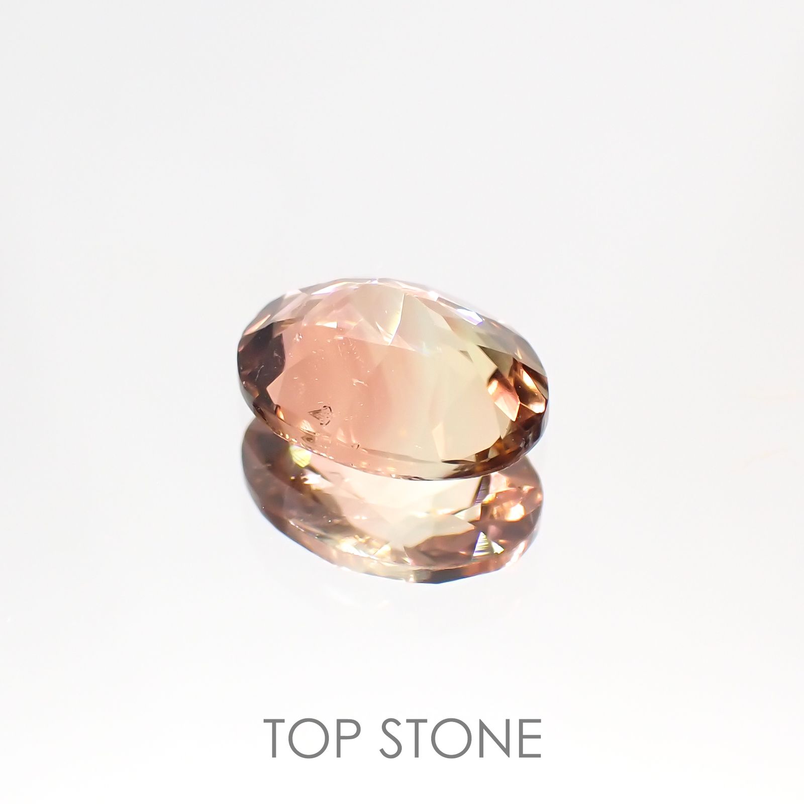 バイカラートルマリン(宝石名バイカラー・トルマリン) コンゴ民主共和国産 1.195ct ソ付(彩珠)[211013598]8.1×6.2mm前後
