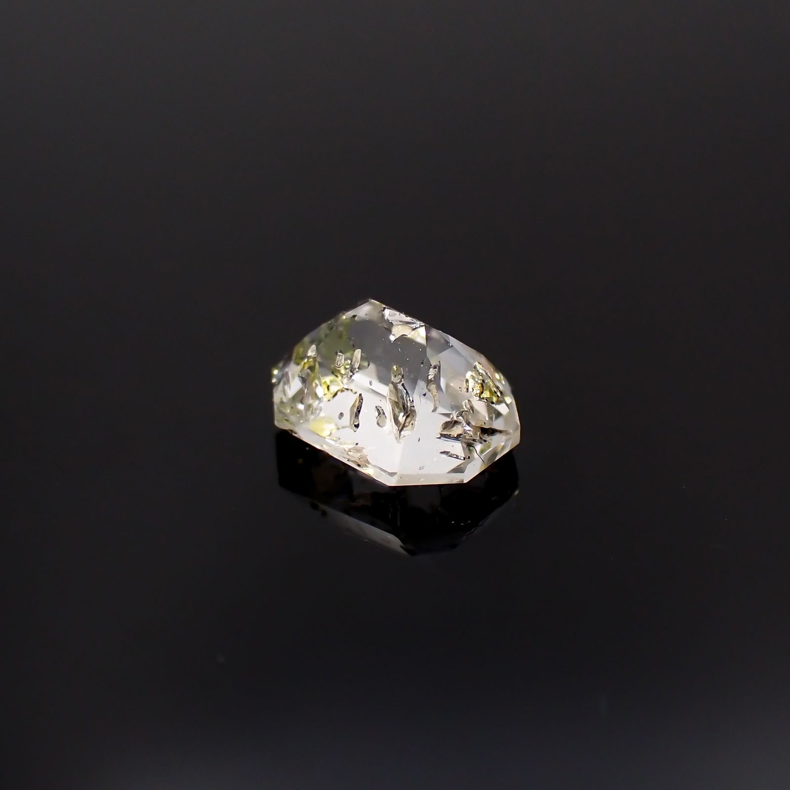 ◇カスタム・オクタゴンカット◇オイルインクォーツ パキスタン産 0.44ct [231224723]5.4x4.1mm前後