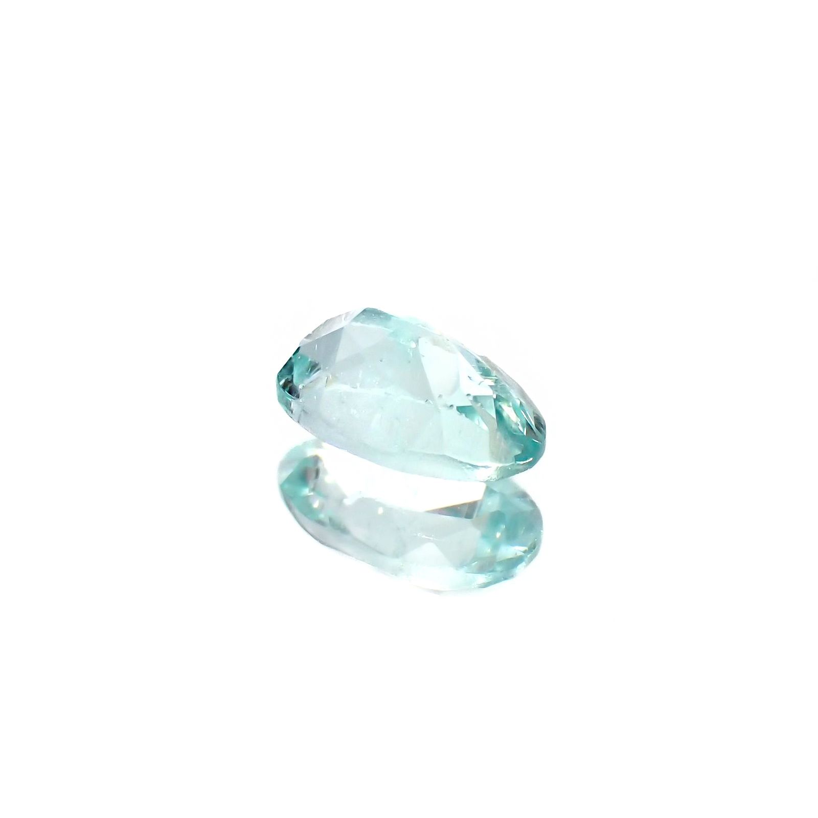 パライバトルマリン(宝石名トルマリン/別名パライバ・トルマリン)モザンビーク産 識別済 0.24ct / 5x3mm前後 [230220371]