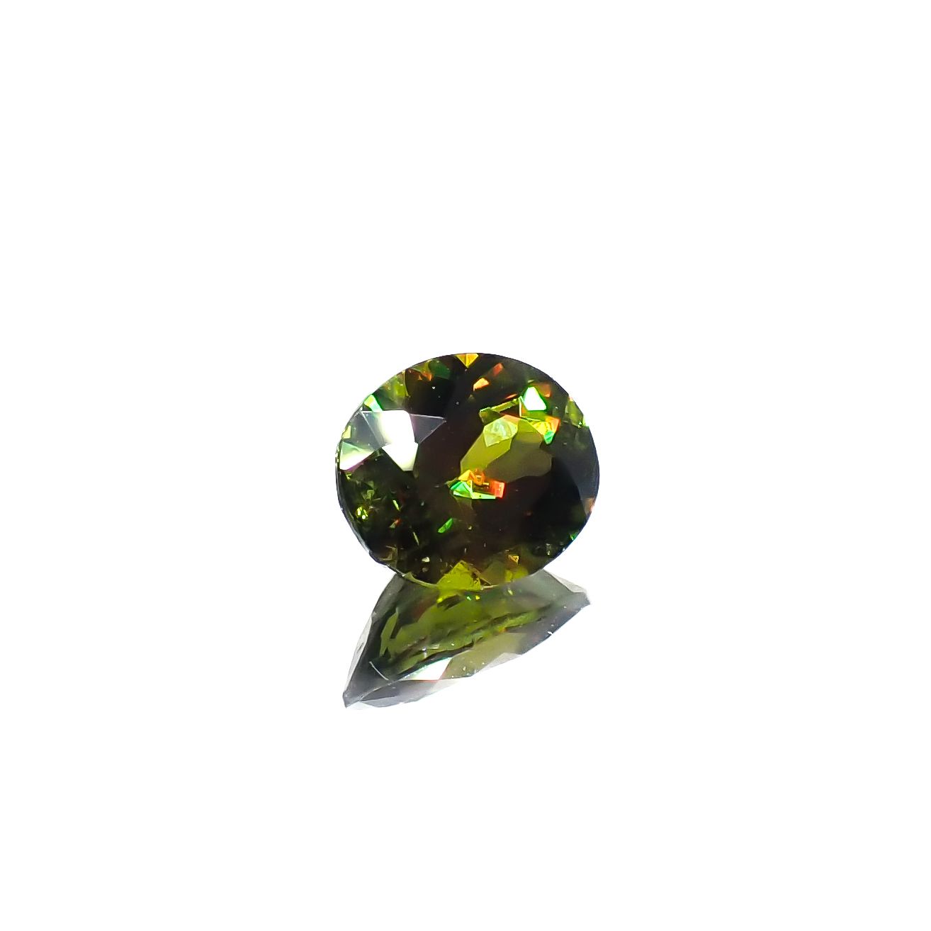 カラーチェンジスフェーン パキスタン産 1.52ct[231224768]7.7x6.4mm前後