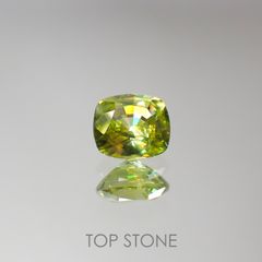 スフェーン(宝石名スフェーン)マダガスカル産 0.45ct 識別済[220616553]4.9x4.3mm前後