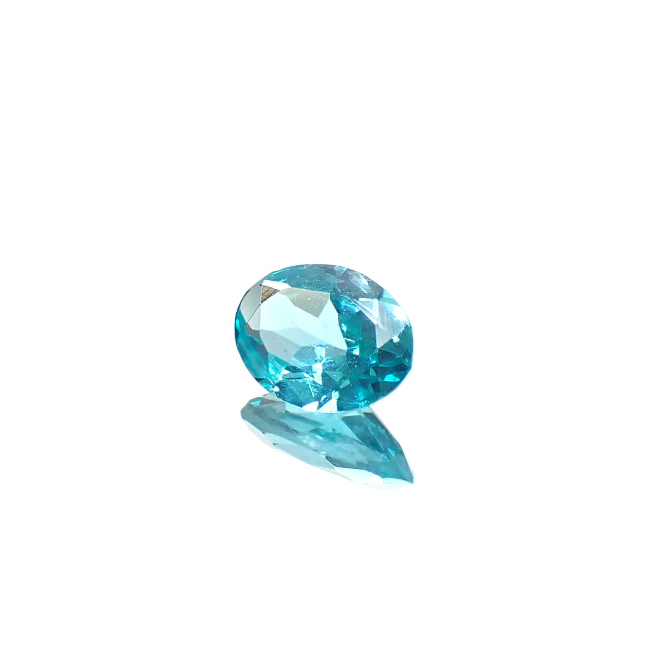 アパタイト(宝石名アパタイト)ブラジル産 0.64ct 識別済[230522007]6.9x5mm前後