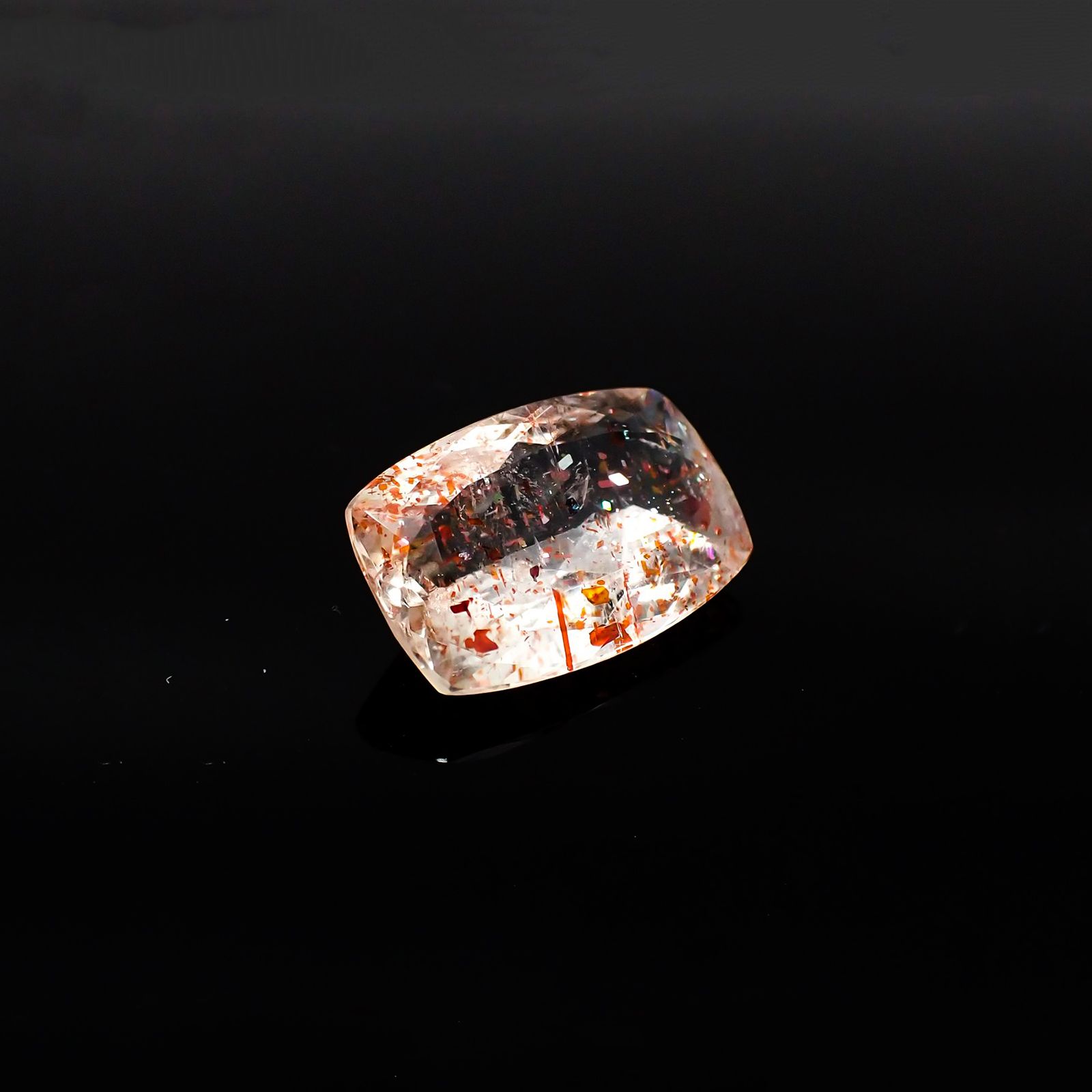 イリュージョンサンストーン(宝石名フェルドスパー) タンザニア産 4.75ct 識別済[210310195]14×9.4mm前後