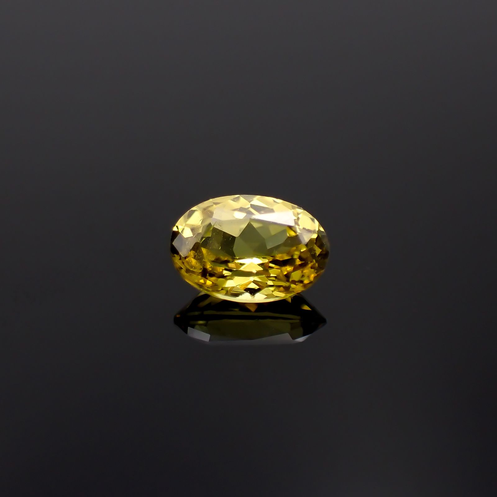 マリガーネット(宝石名グロッシュラー アンドラダイト・ガーネット)マリ共和国産 0.55ct 識別済[231224574]5.9x4.1mm前後