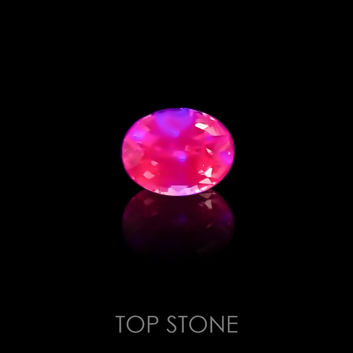 ホットピンクスピネル(宝石名ピンク・スピネル) タンザニア産 0.24ct 識別済[210510849]4×3mm前後