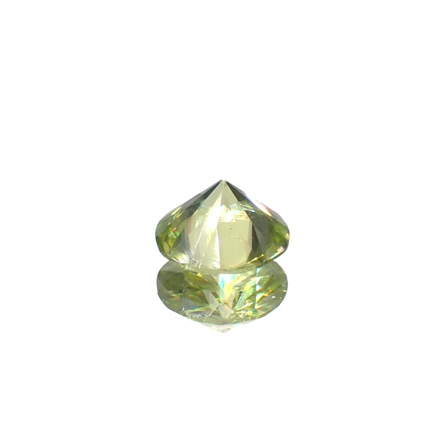 スフェーン(宝石名スフェーン)マダガスカル産 0.781ct ソ付(彩珠)[220817249]6x5.9mm前後