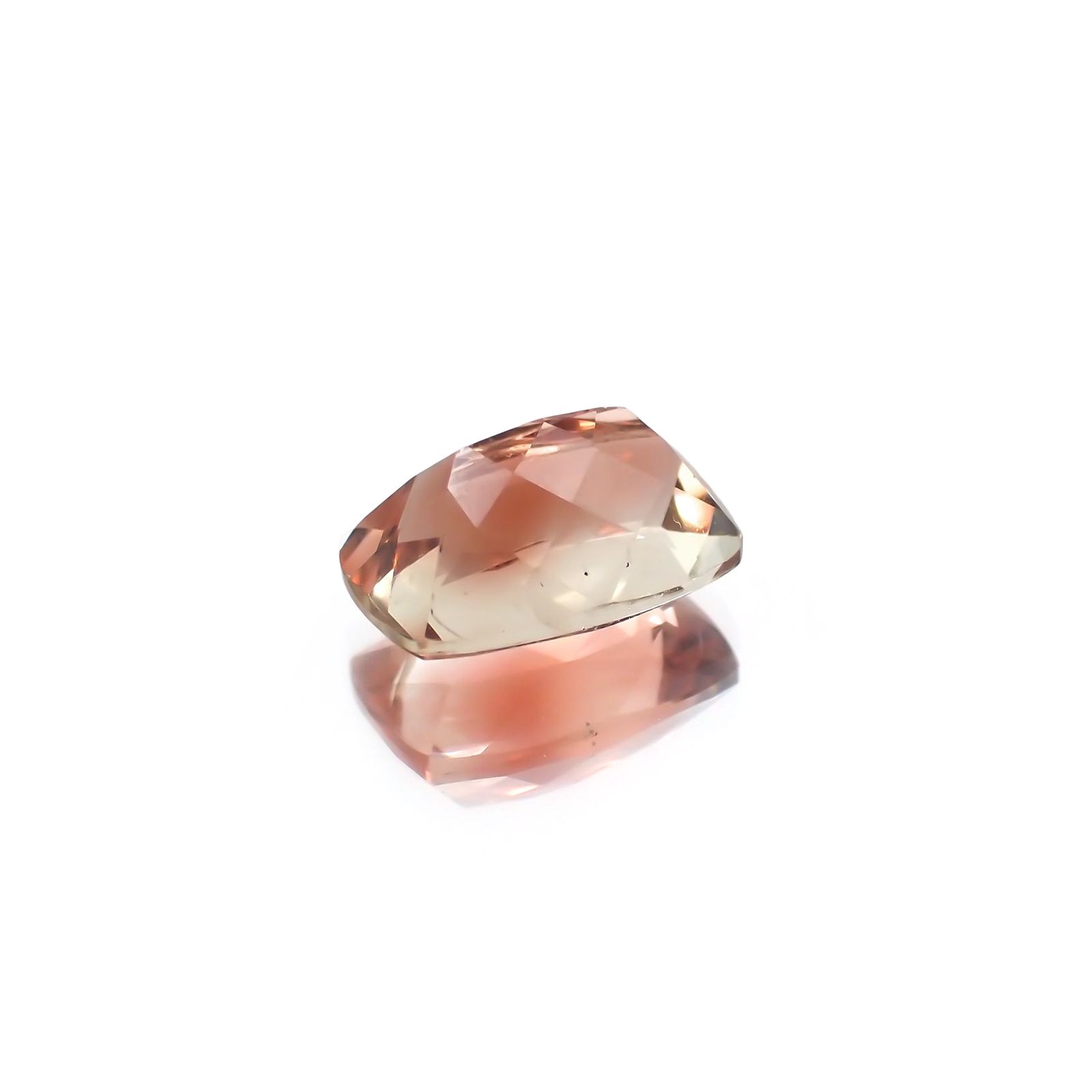 オレゴンサンストーン(宝石名ラブラドライト)アメリカ・オレゴン州産 識別済 1.77ct / 9x6.2mm前後 [230421893]