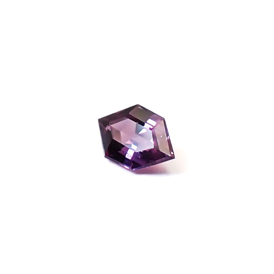 ◇カスタムカット◇ウィンザーサファイア タンザニア・ウィンザー産 0.21ct / 5x3.1mm前後 [260532145]