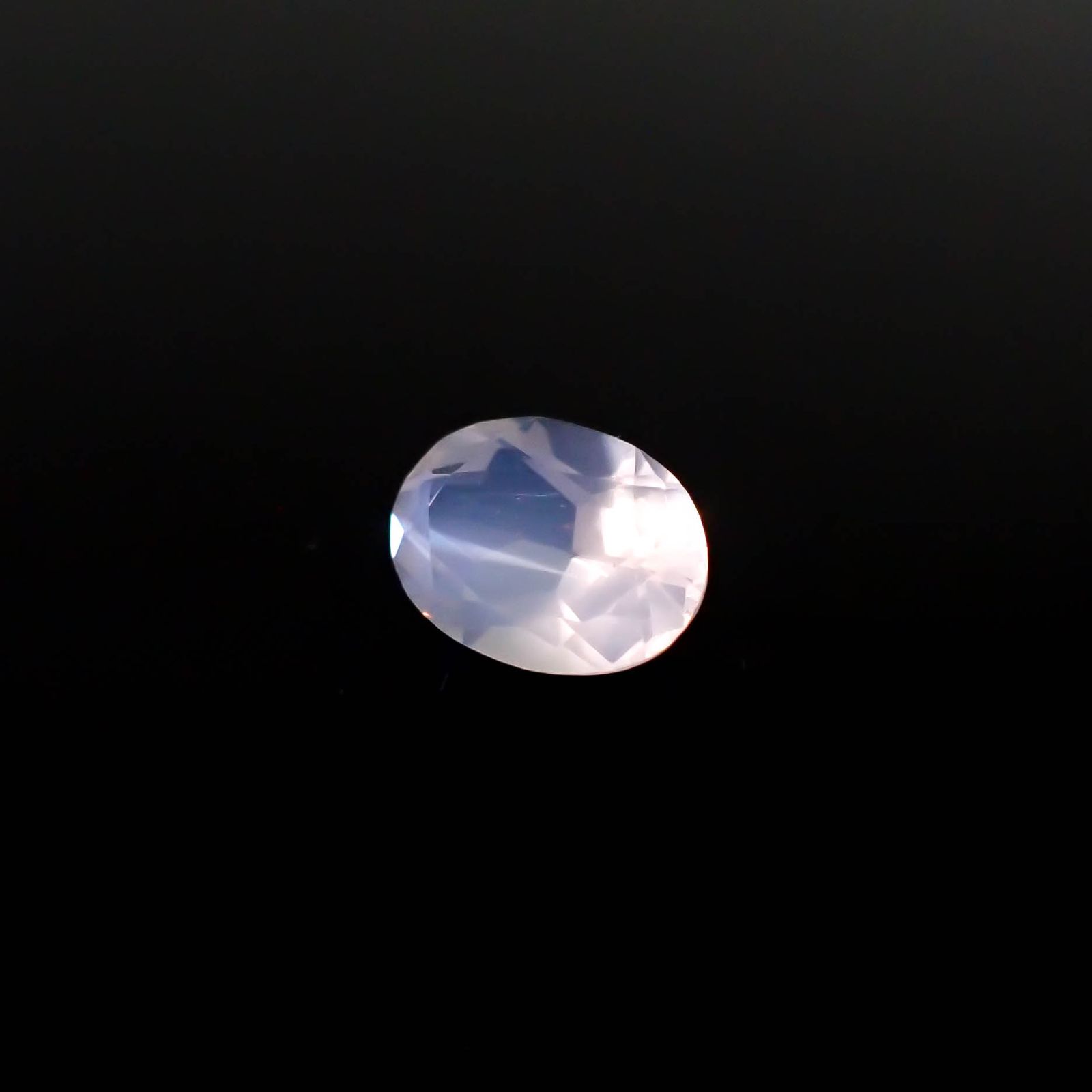 ムーンストーン(宝石名オーソクレース)インド/スリランカ産 0.70ct 識別済[240527736]7.1x5.1mm前後