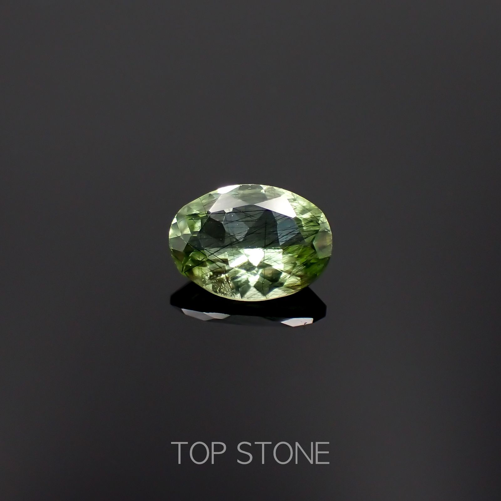 ルドウィジャイトインペリドット パキスタン産 0.98ct[230220728]7.7x5.6mm前後
