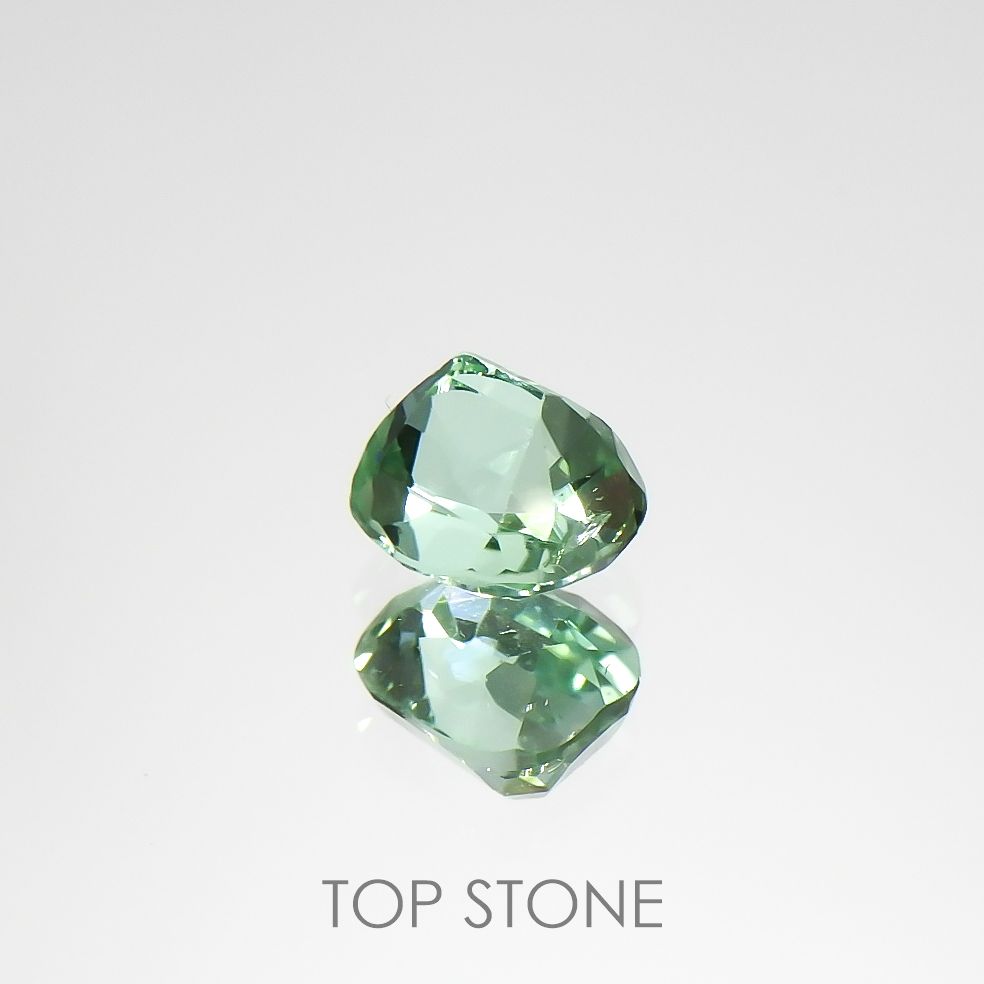 ブルーグリーントルマリン(宝石名トルマリン)アフガニスタン産 0.96ct 識別済[220115306]5.8x5.1mm前後