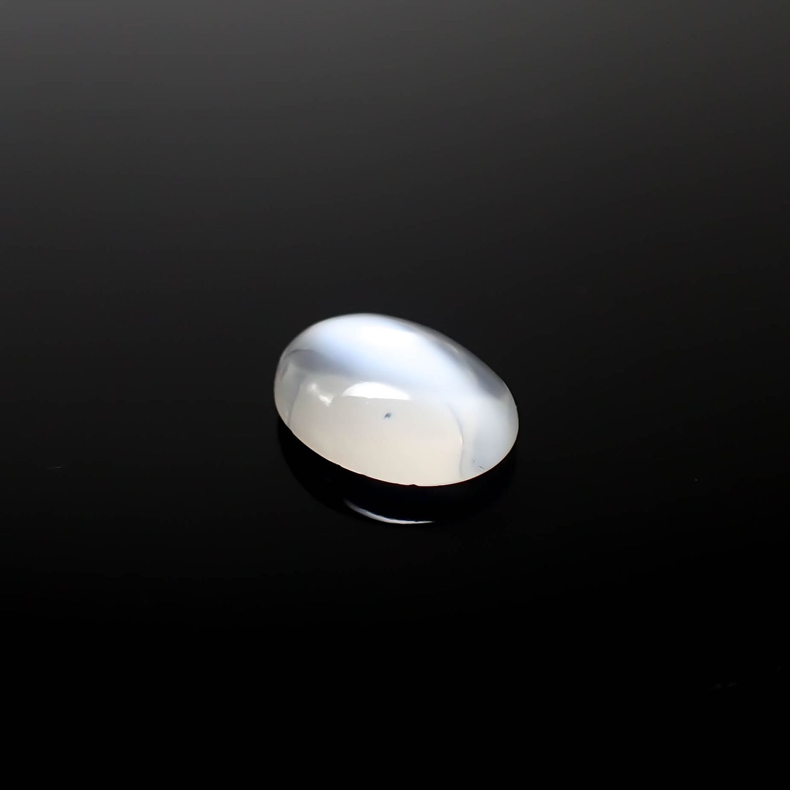 ムーンストーン(宝石名オーソクレース)インド/スリランカ産 1.01ct 識別済[240527721]7.8x5.9mm前後