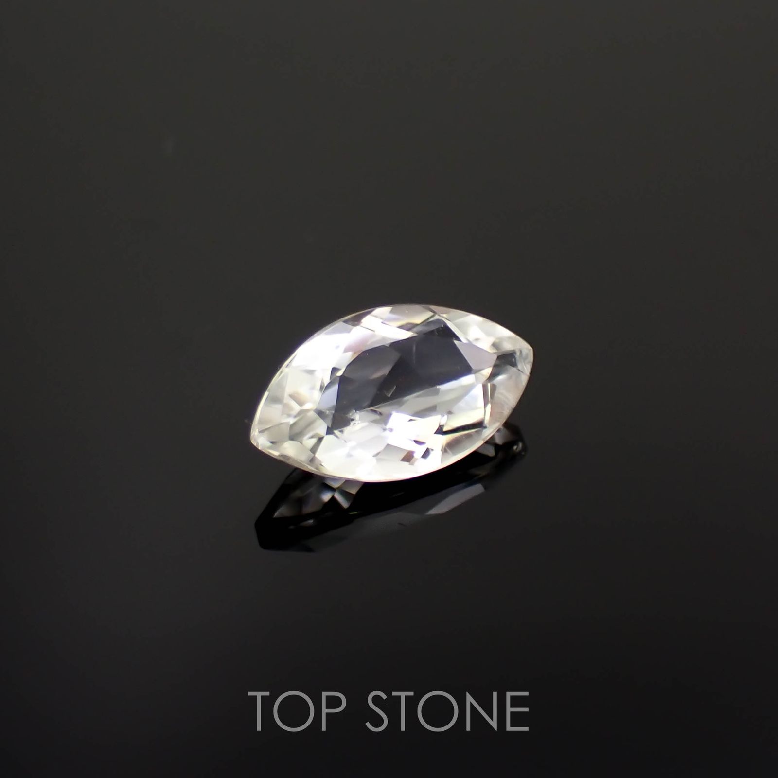 オリゴクレース(宝石名オリゴクレース)ブラジル産 1.36ct 識別済[221219441]10.8x6.1mm前後