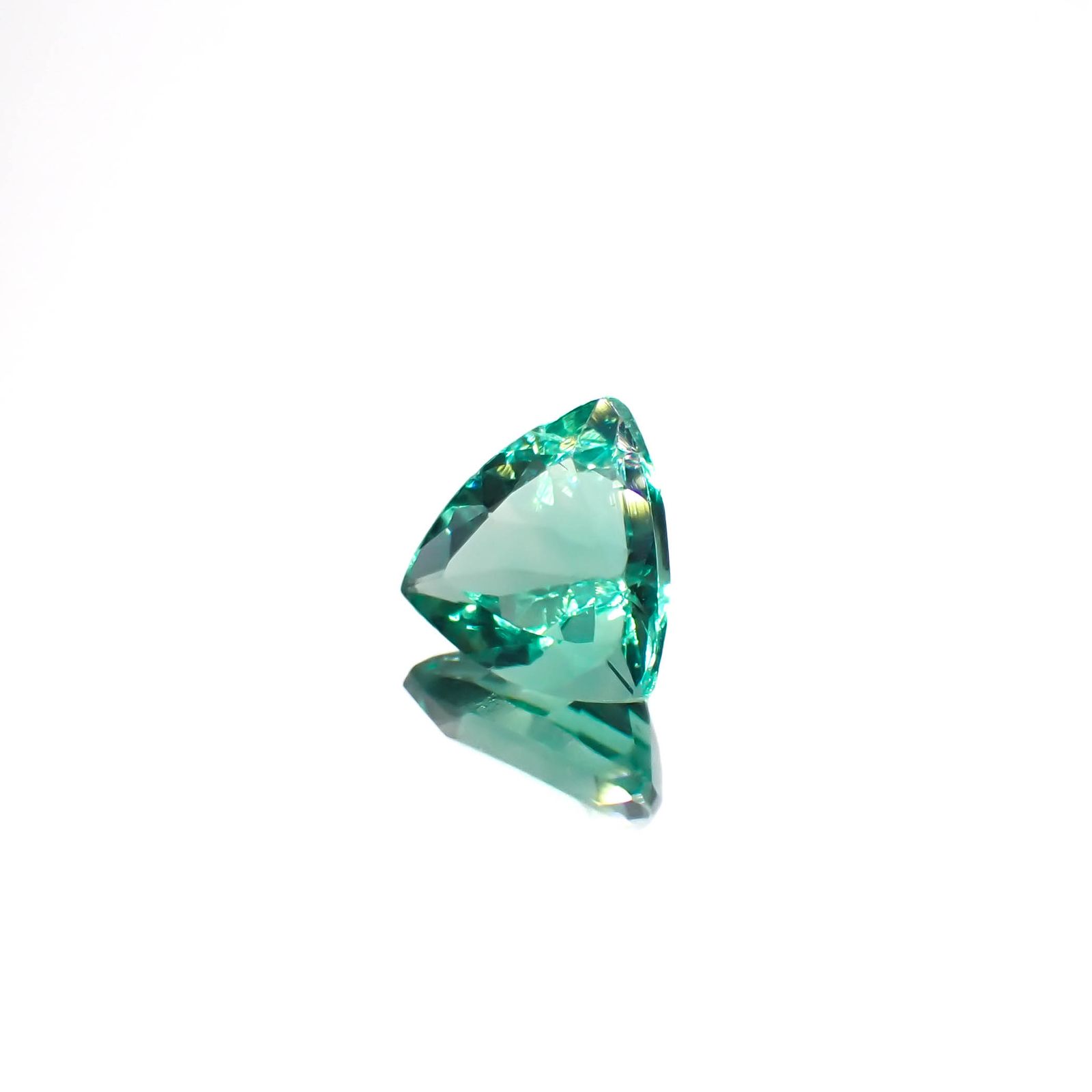 フローライト フルオレッセンス イギリス・ロジャリー鉱山産 3.51ct[230522144]10x10mm前後