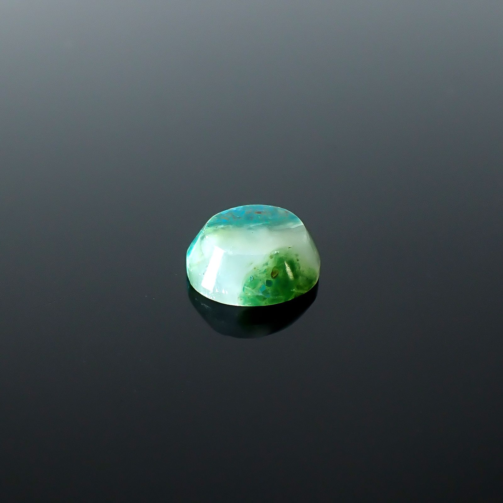 ブルーオパール ペルー産 4.57ct [250730728]11.7x10.2mm前後