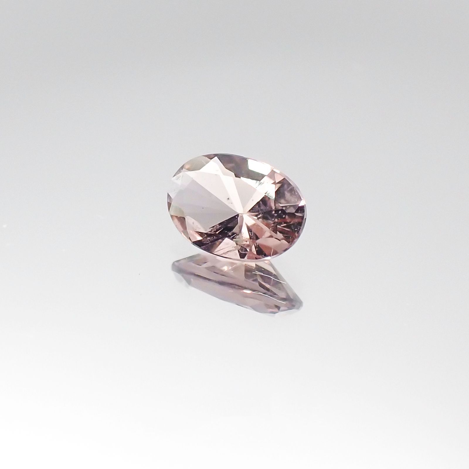 マリアライト(宝石名パープル・スキャポライト)タンザニア産 0.45ct 識別済[231023975]6.5x4.5mm前後