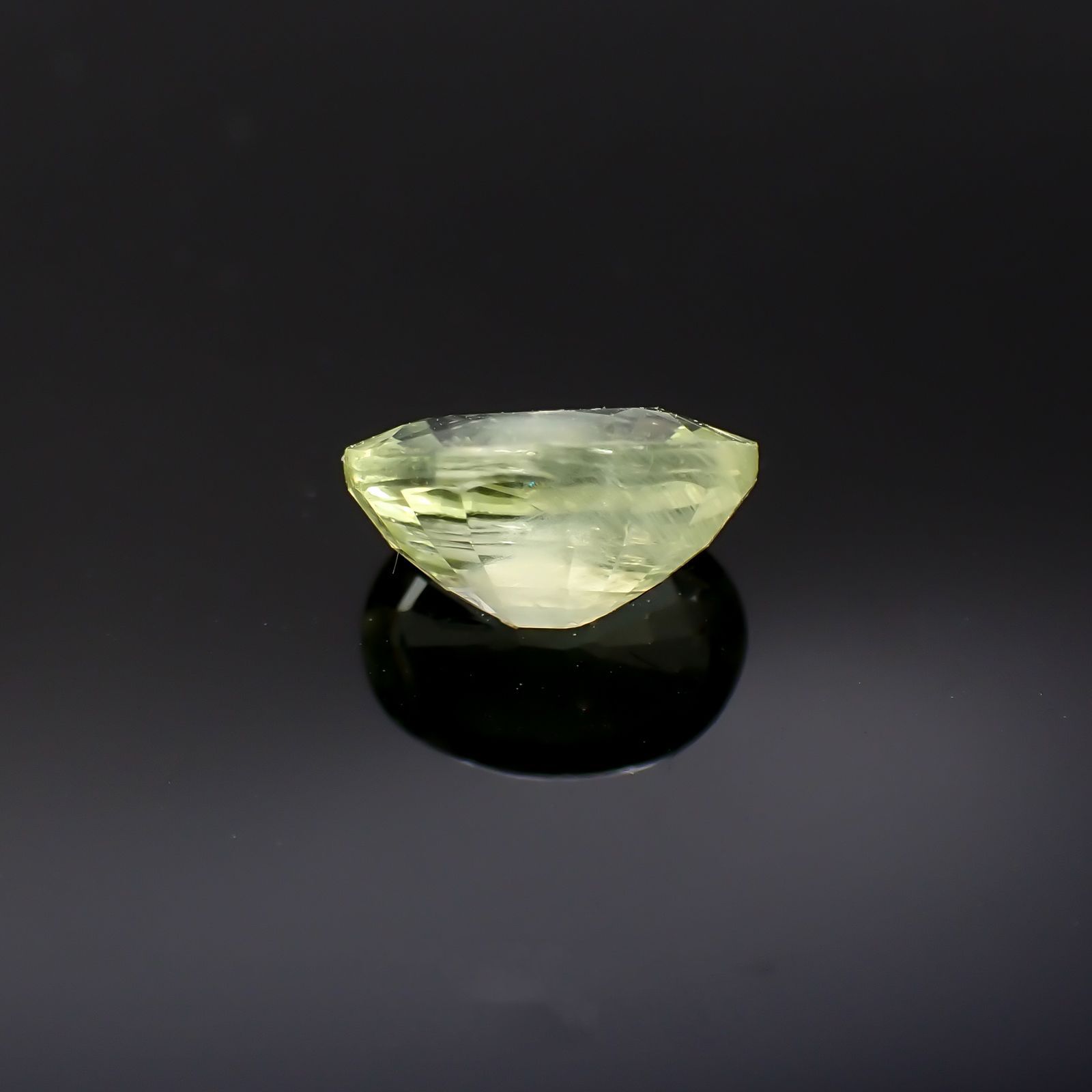 クリソベリル(宝石名クリソベリル)マダガスカル産 1.25ct 識別済[220817449]7.3x5.3mm前後