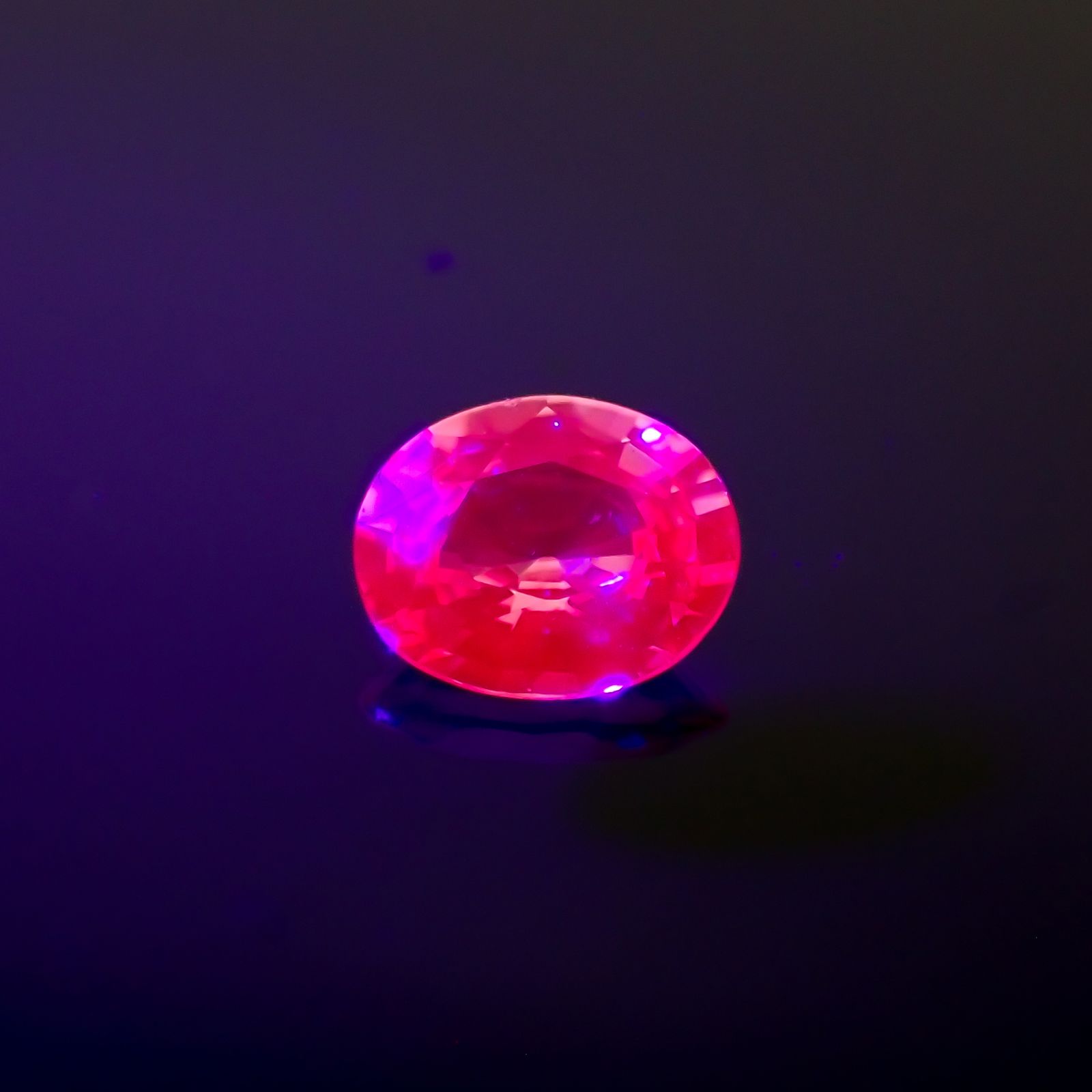 パパラチャサファイア(宝石名サファイア/別名パパラチャ・サファイア)スリランカ産 0.346ct DGL鑑付[230421632]4.91x3.97mm前後