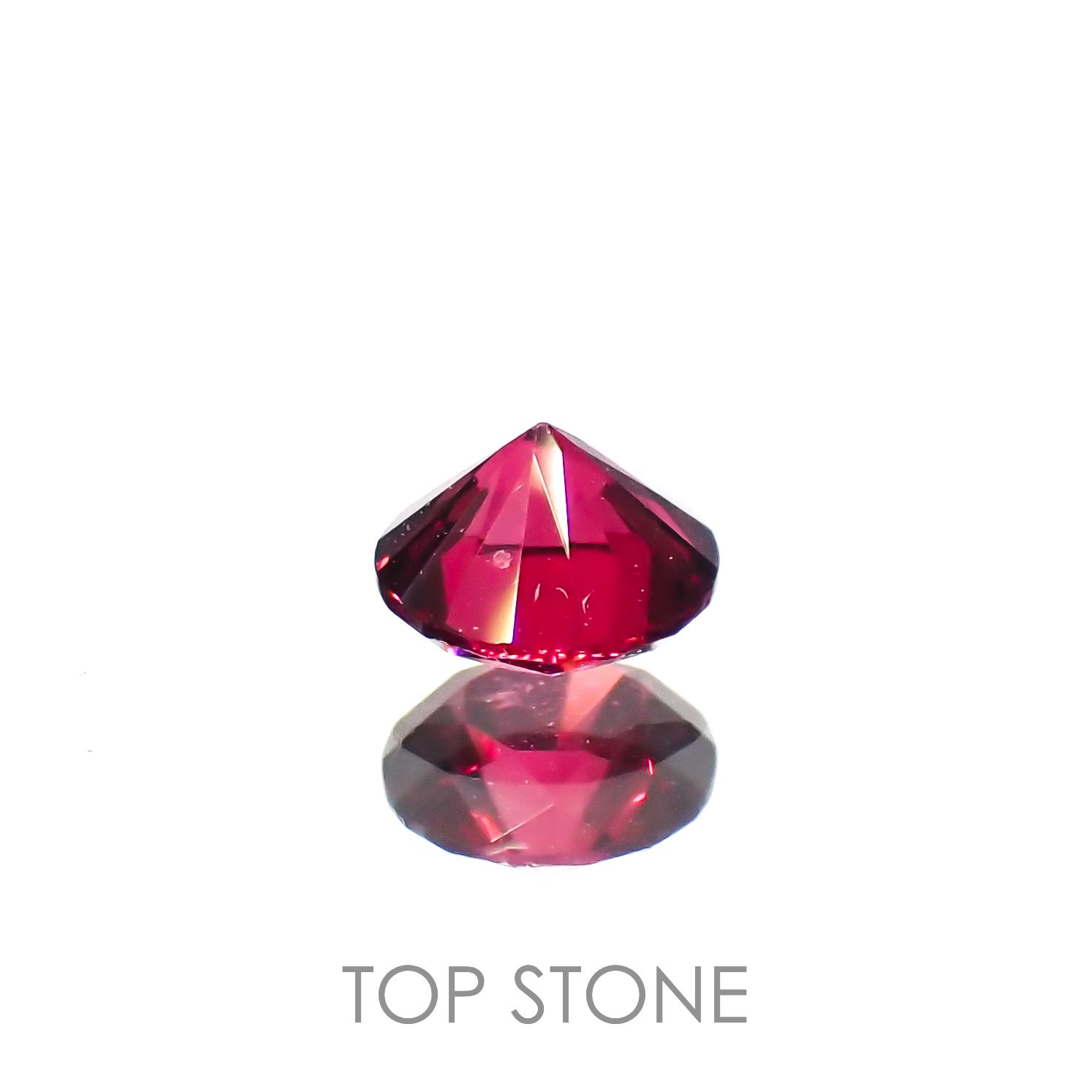 レッドスピネル ビルマ/マダガスカル産 0.18ct[230220556]3.4x3.4mm前後