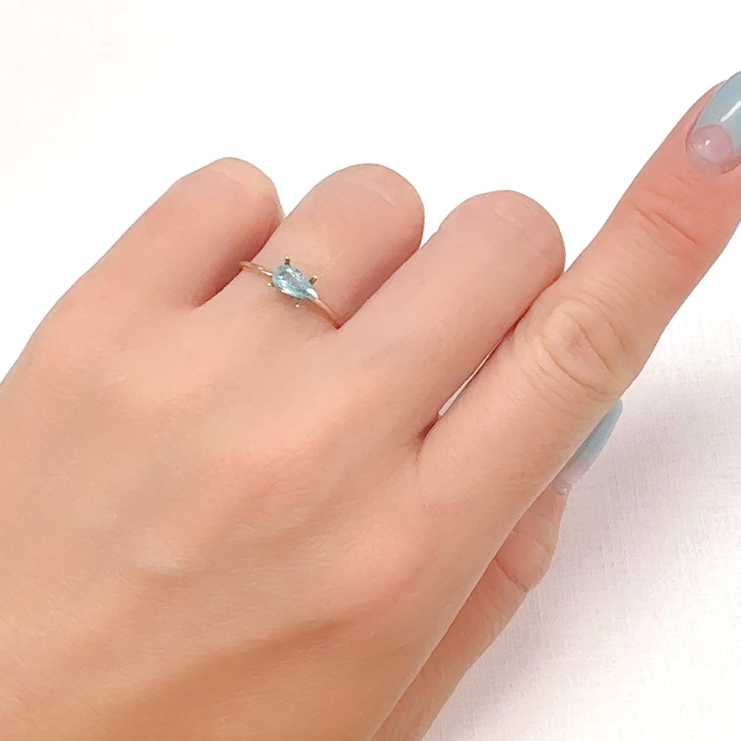 パライバトルマリン ブラジル・パライバ州バターリャ鉱山産 0.35ct[240928755]6.9x3.7mm前後
