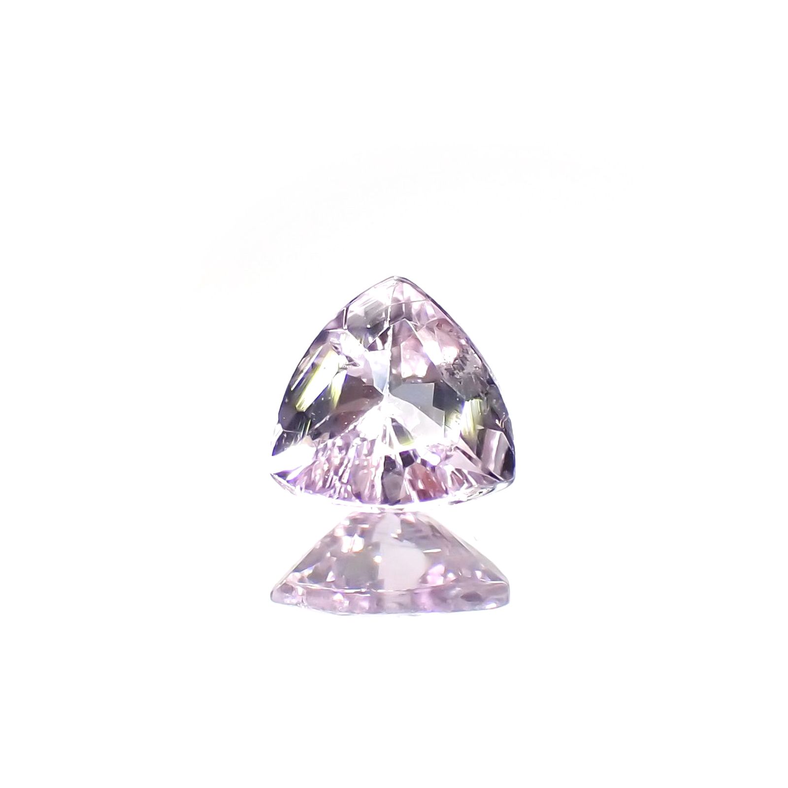 ピンクゾイサイト(宝石名ピンク・ゾイサイト)タンザニア産 0.36ct 識別済[220114937]5x4.9mm前後