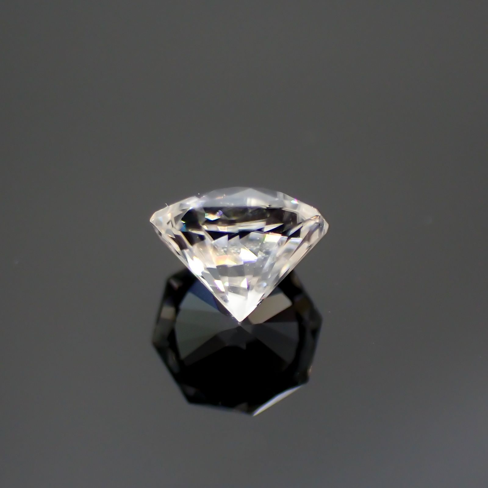 ◇オクタゴンカット◇カラーレスジルコン(宝石名ホワイト・ジルコン)スリランカ/カンボジア産 0.79ct 識別済[240214284]4.8x4.8mm前後
