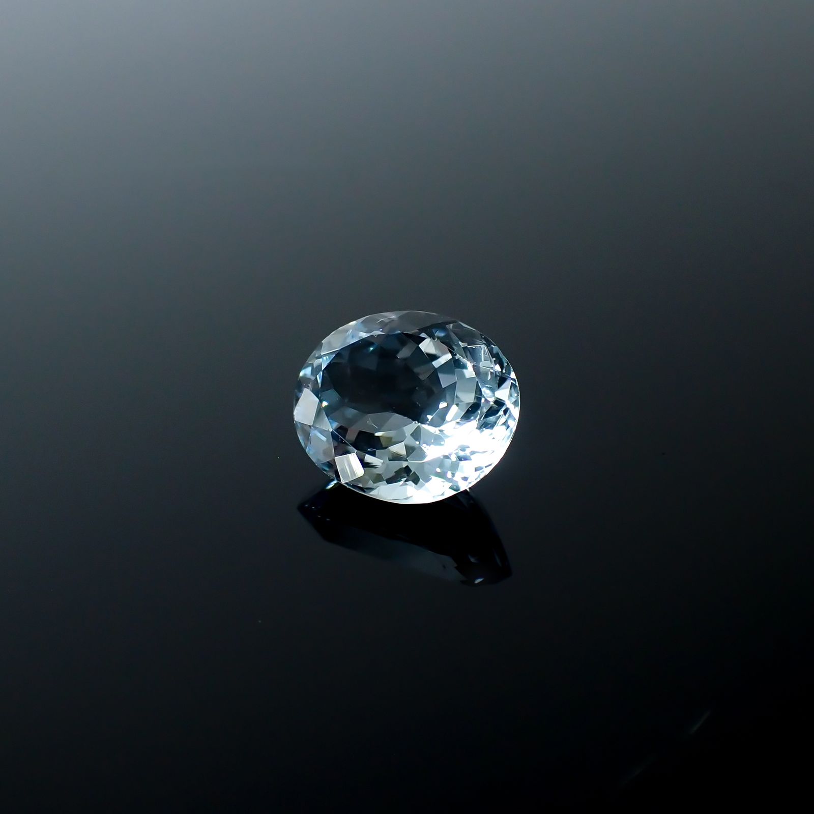 アクアマリン モザンビーク産 3.19ct[240125407]10.9x9mm前後