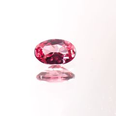 ホットピンクスピネル(宝石名ピンク・スピネル)タンザニア産 0.27ct 識別済[220113914]5.1x3.3mm前後