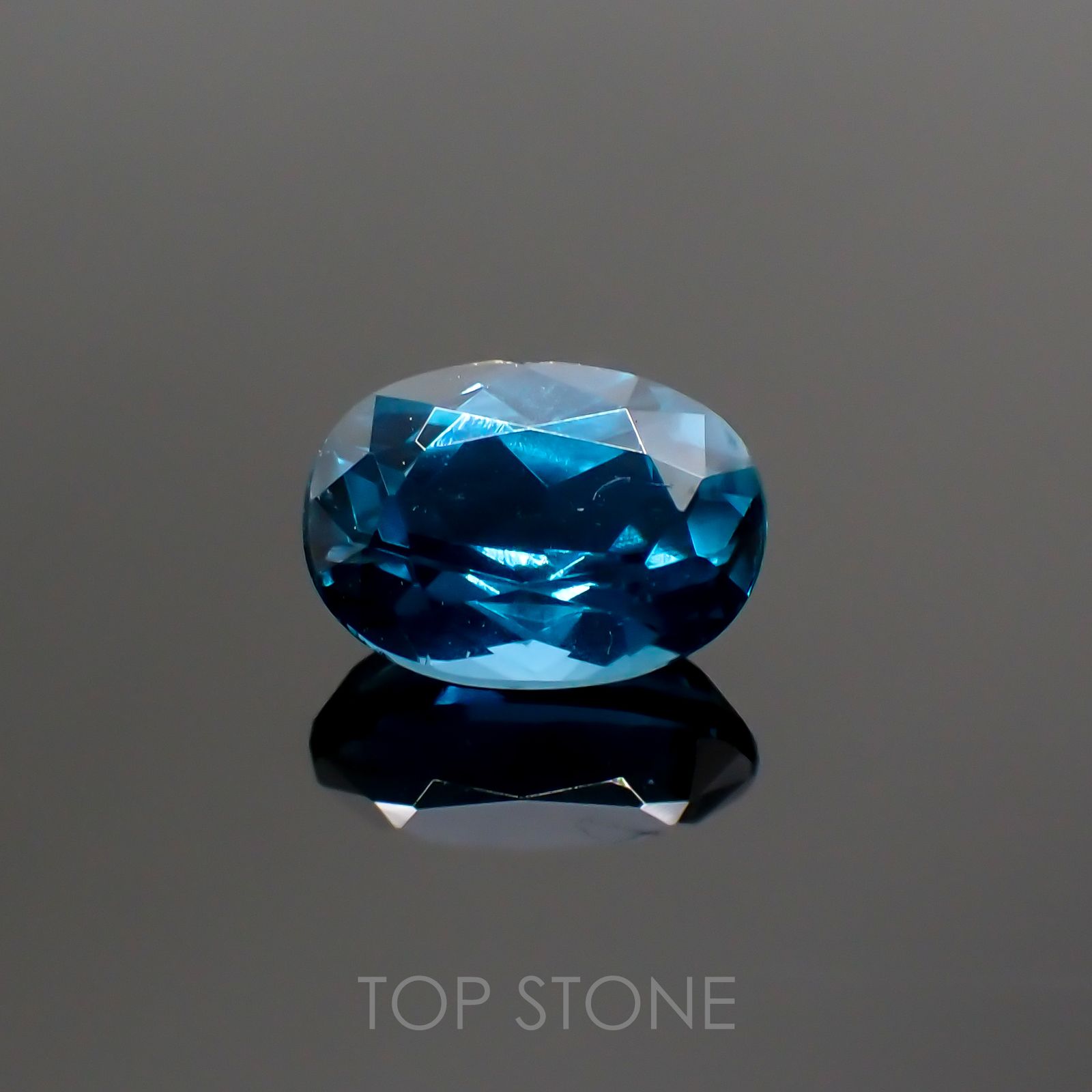 オーシャンブルーカイヤナイト(宝石名カイヤナイト) ネパール産 1.16ct 識別済[210711428]7.2×5.2mm前後