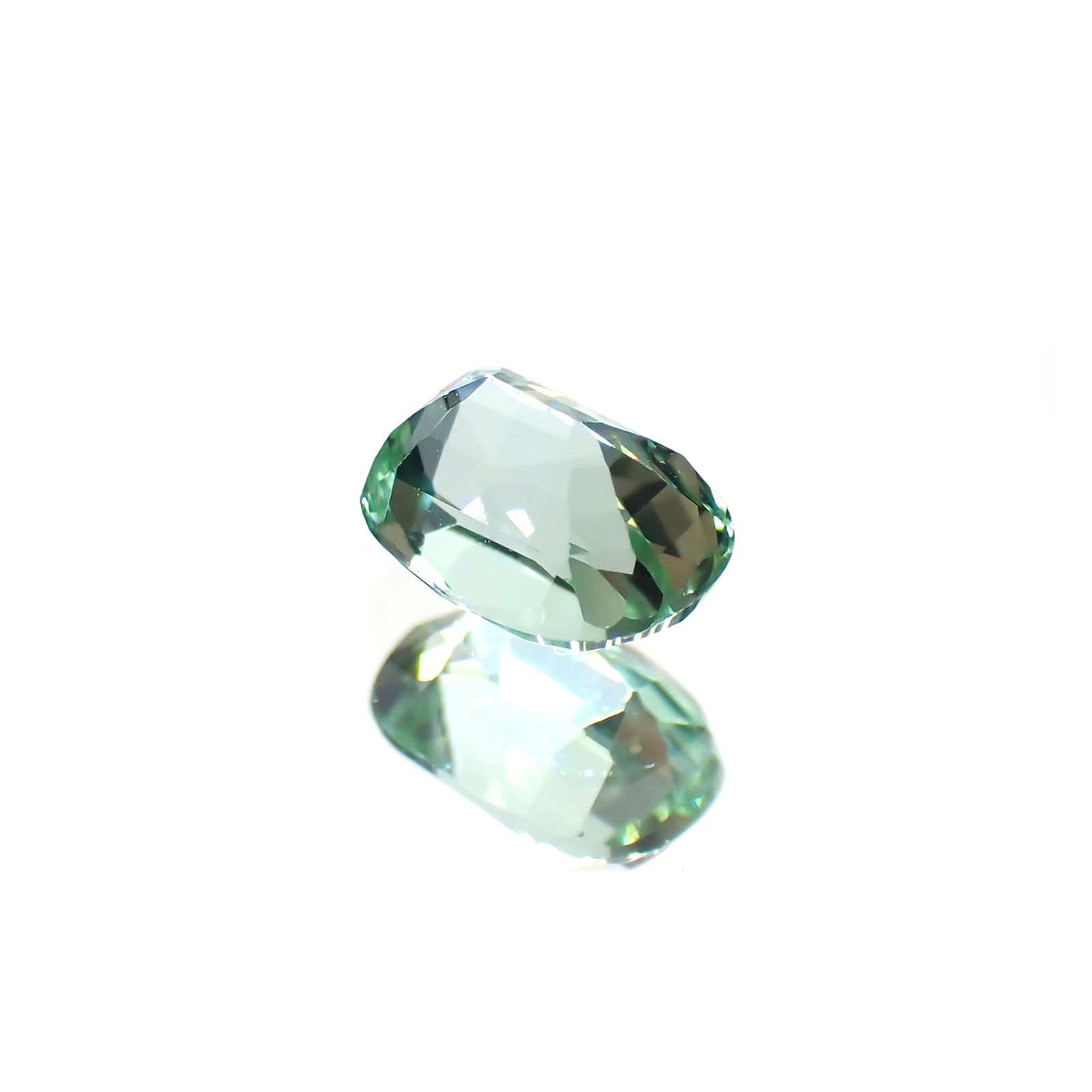 ブルーグリーントルマリン アフガニスタン産 0.59ct / 5.8x4mm前後 [220114091]