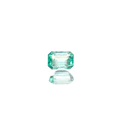パステルカラーエメラルド コロンビア産 0.20ct[240225953]3.8x2.8mm前後